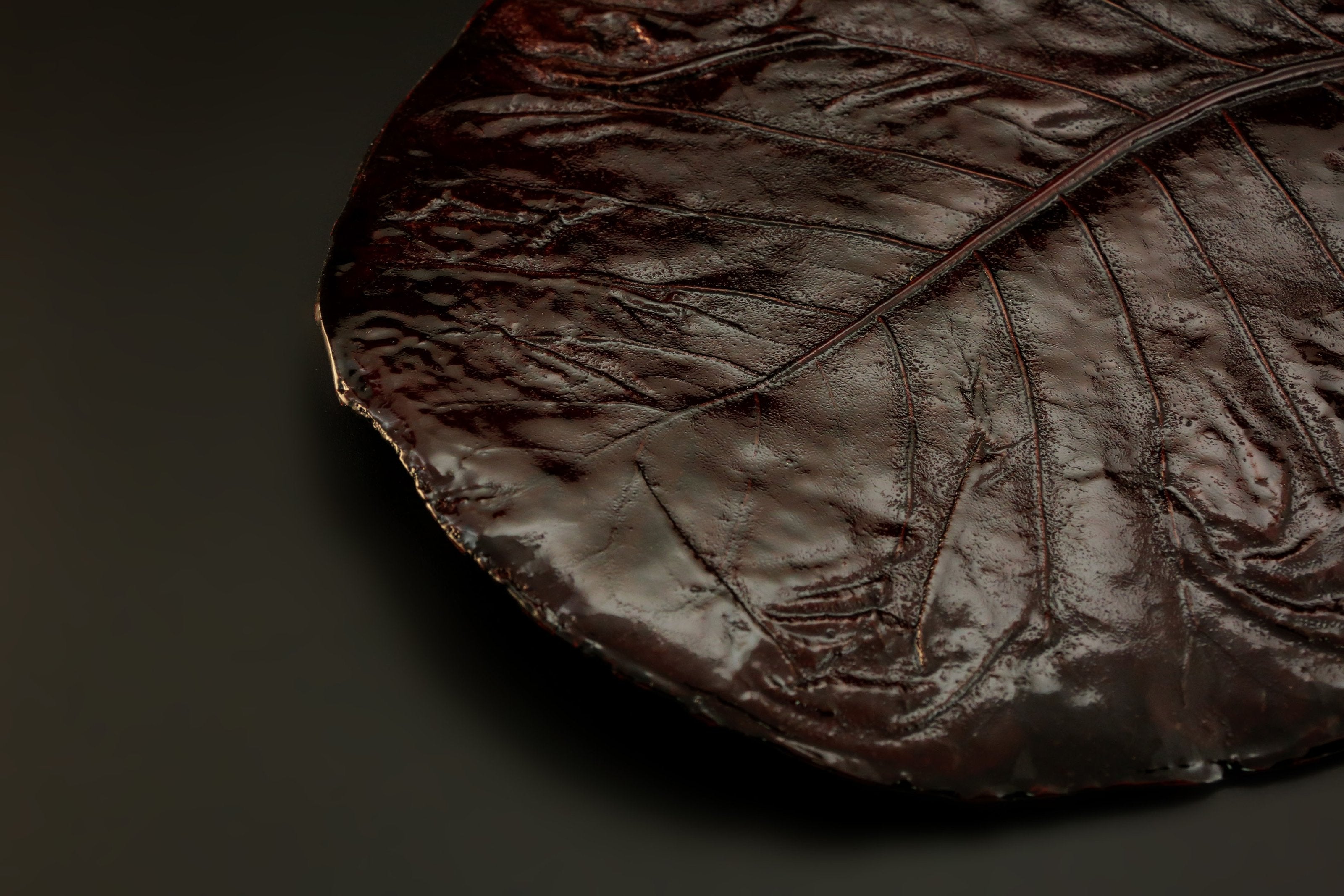 Mr. Valley Lacquer Leaf Tea Tray