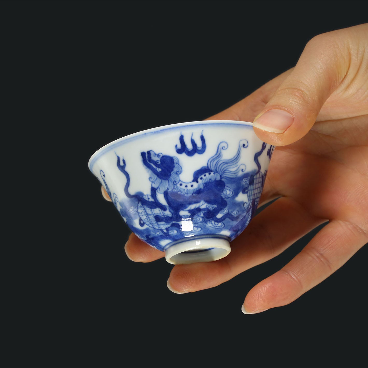 Lion Dance and Ball Bell Cup / Double Lion Embroidered Ball Blue and White Cup