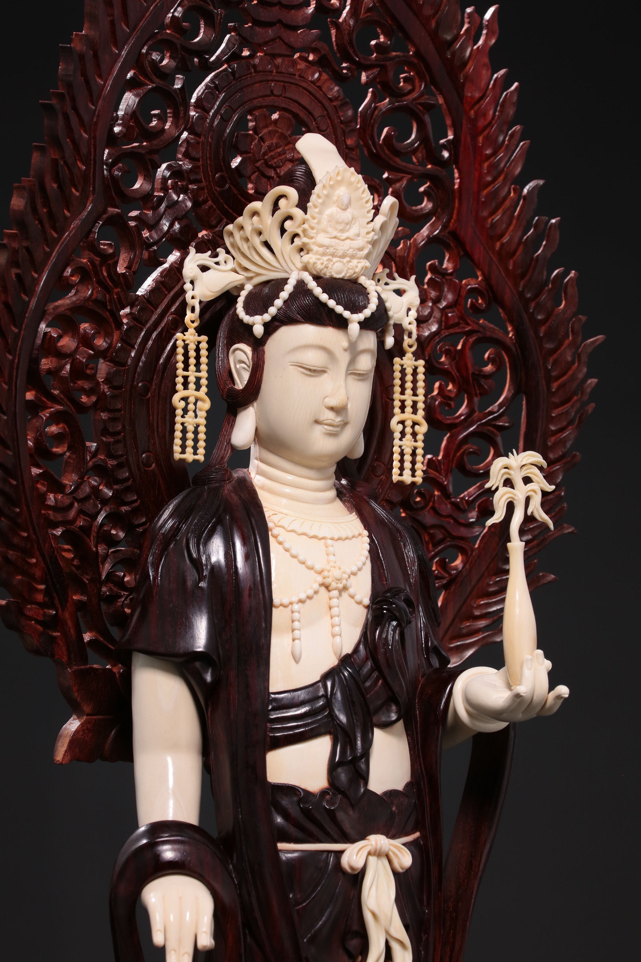 Guanyin holding a treasure vase