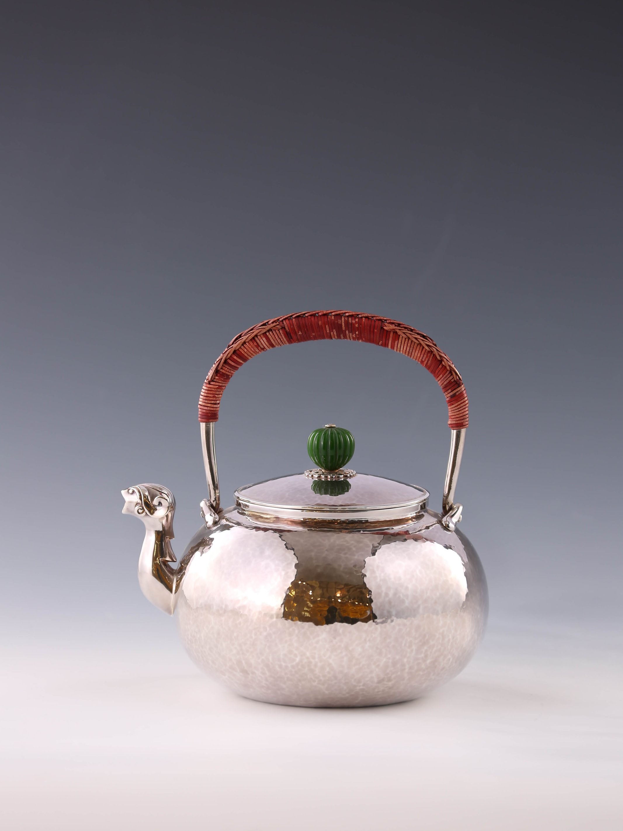 Jade-shaped Silver Pot with Animal Mouth
