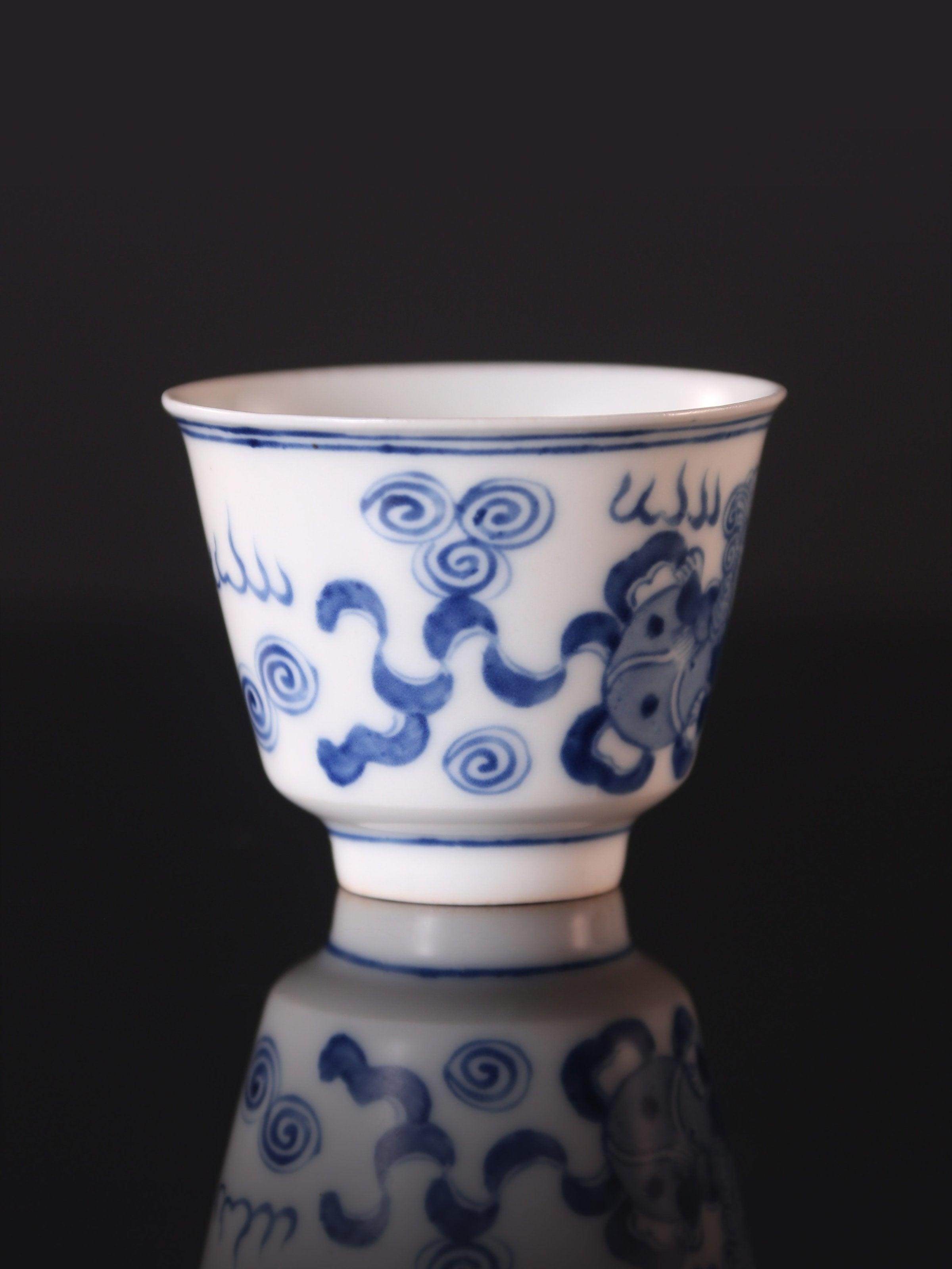 Lion Dance and Ball Bell Cup / Double Lion Embroidered Ball Blue and White Cup
