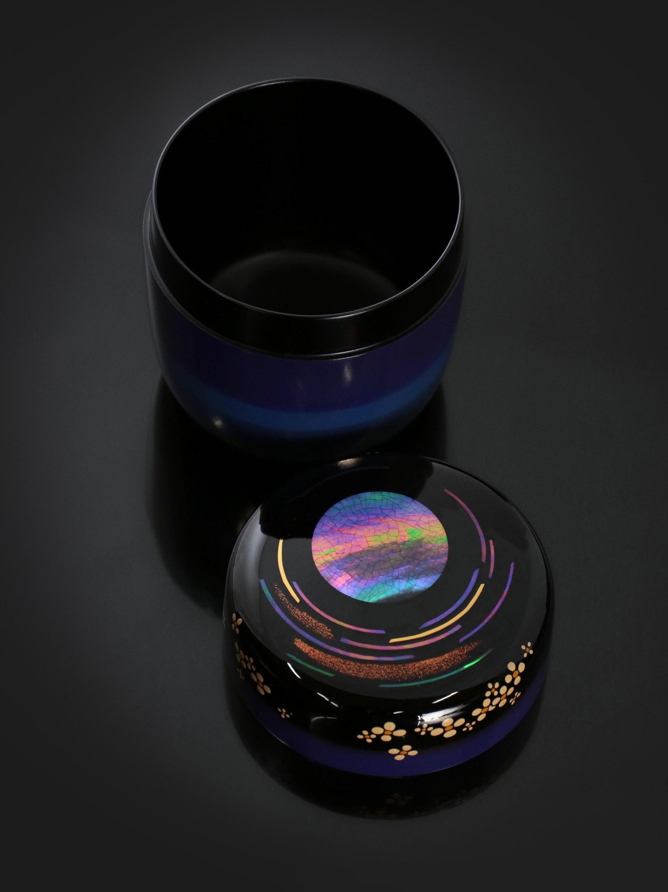 Colorful seashells inlaid with tea dates | Songshan's work