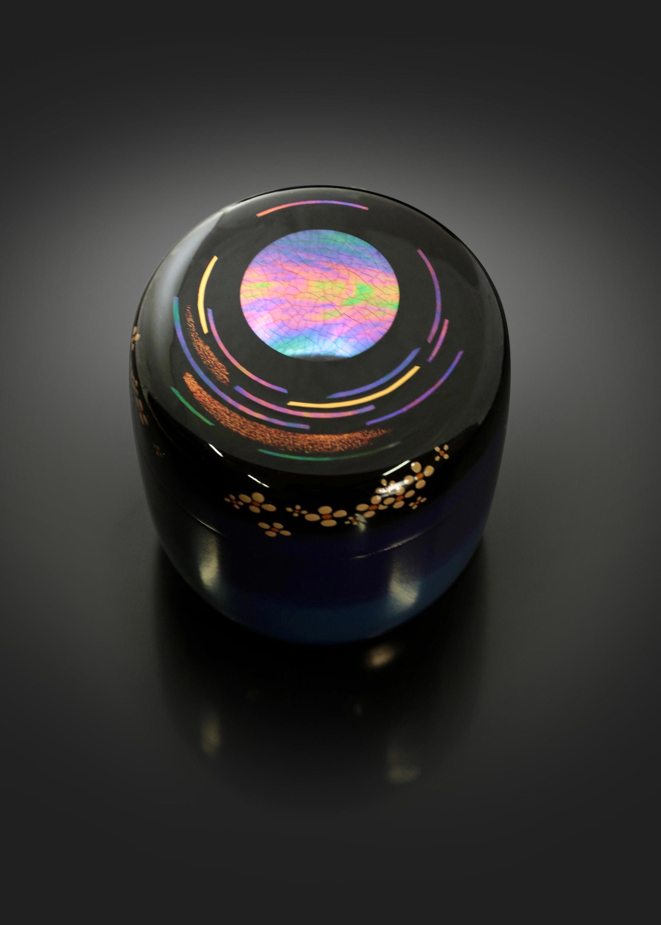 Colorful seashells inlaid with tea dates | Songshan's work