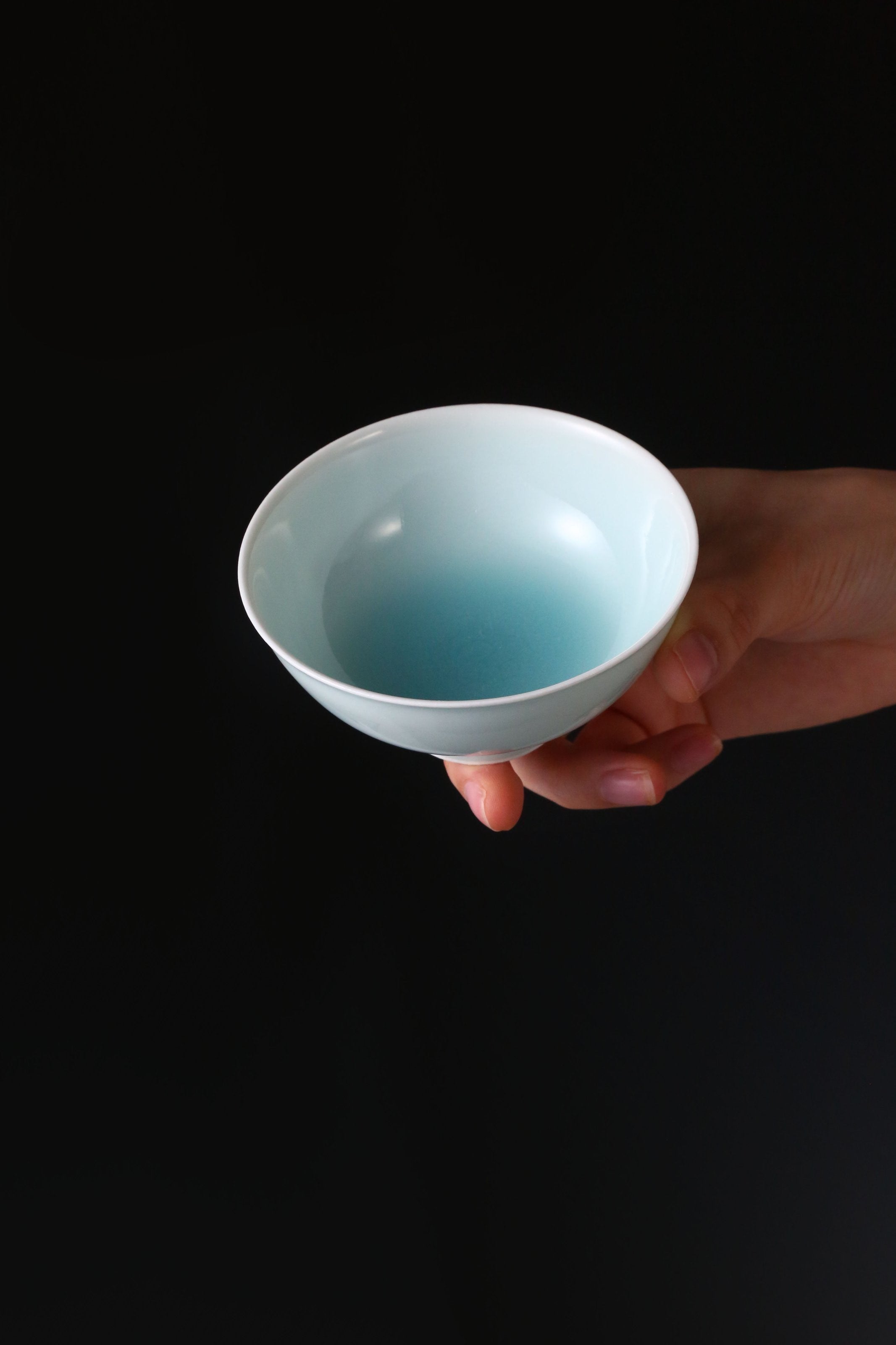 Dayazhai-made Song Dynasty-style Hutian Kiln Shadow Blue Glazed Rain-After-Rain Sky Blue Conical Hat Cup/Jianshui/Rolled Mouth Cup