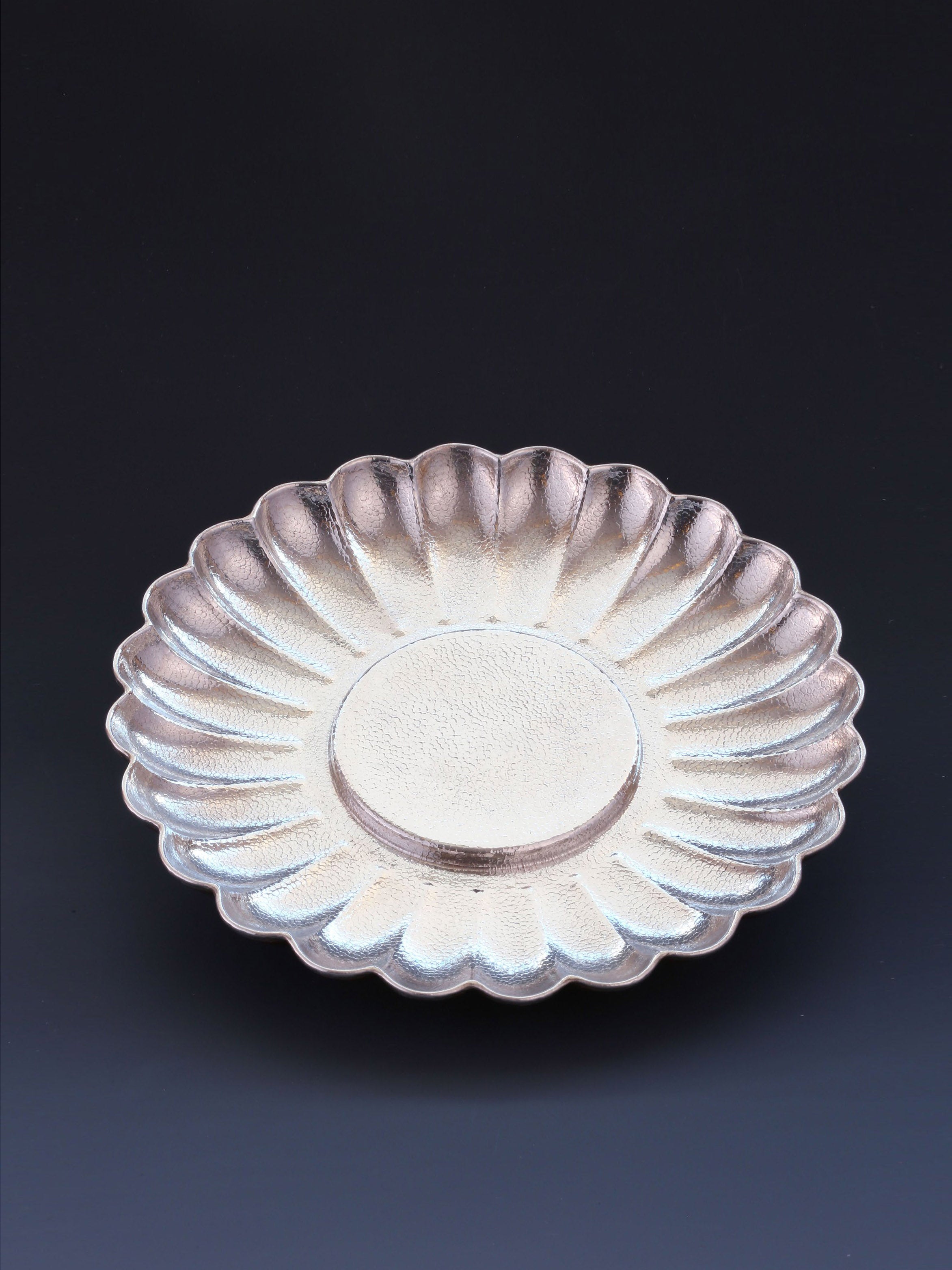 Song Dynasty Chrysanthemum Petal Copper-Wrapped Silver Tea Tray