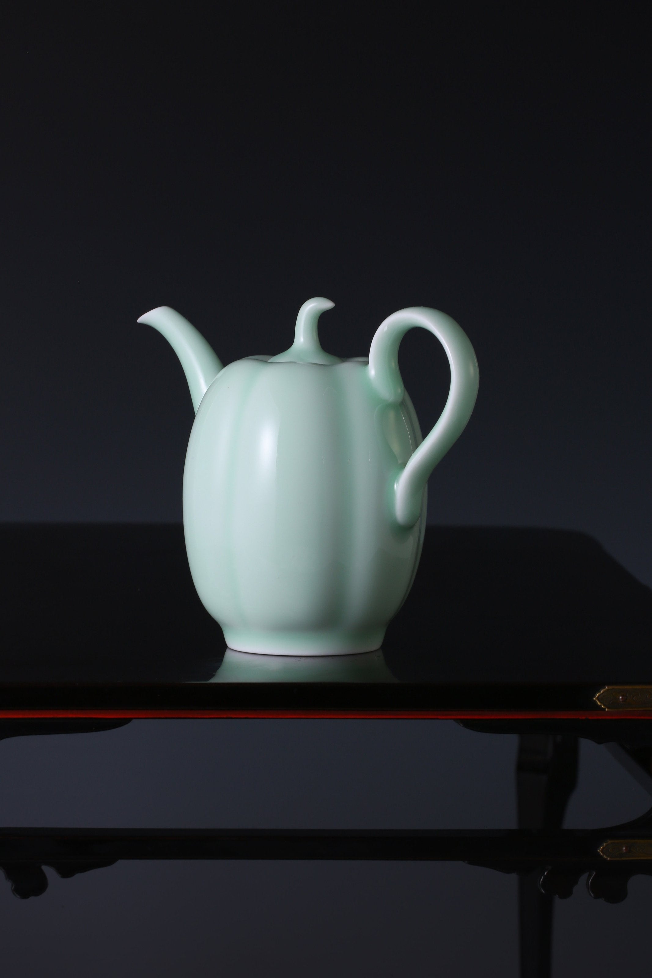 Song Dynasty style celadon melon-shaped ewer