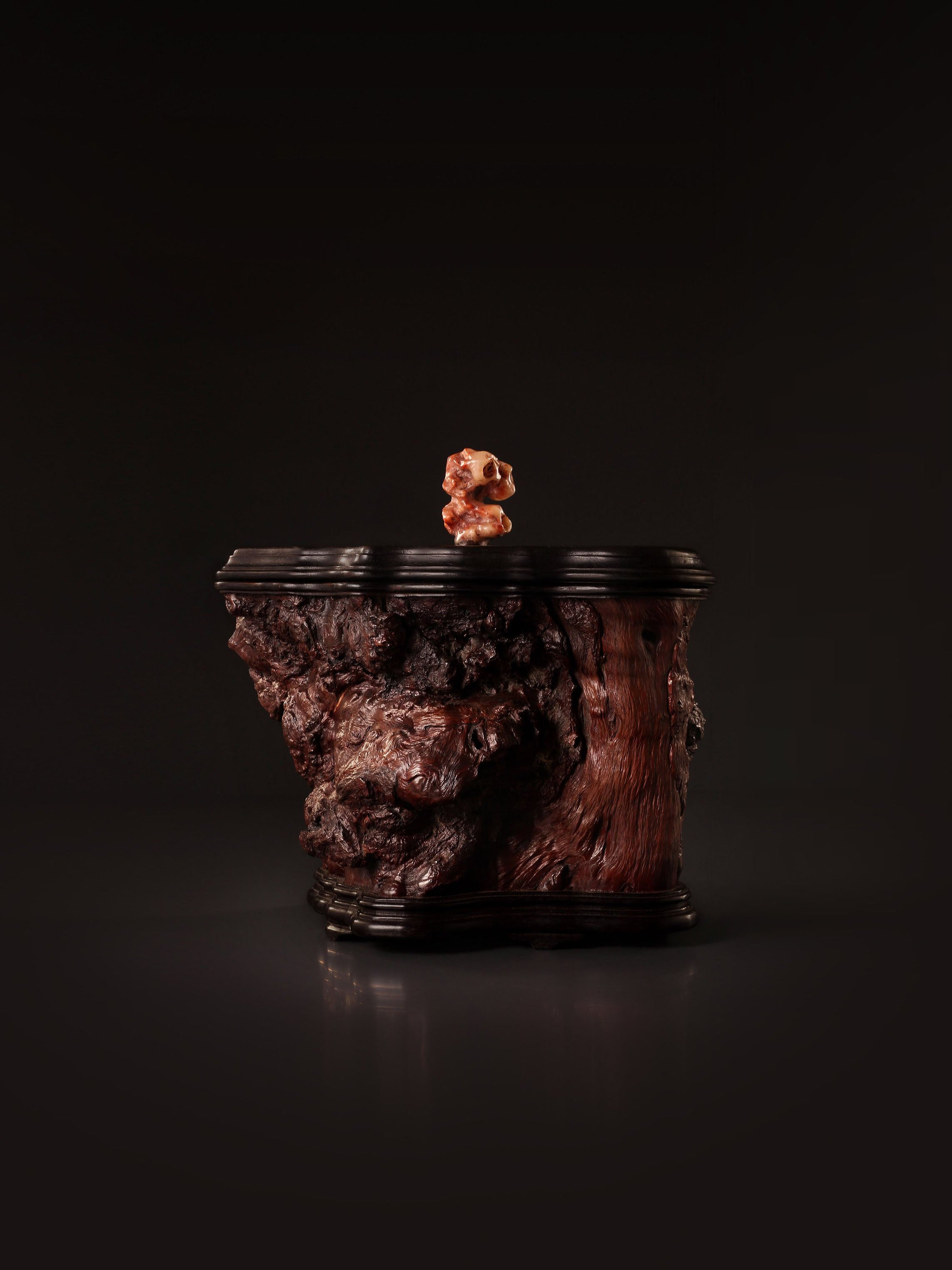 Shoushan stone irregular-shaped tea canister