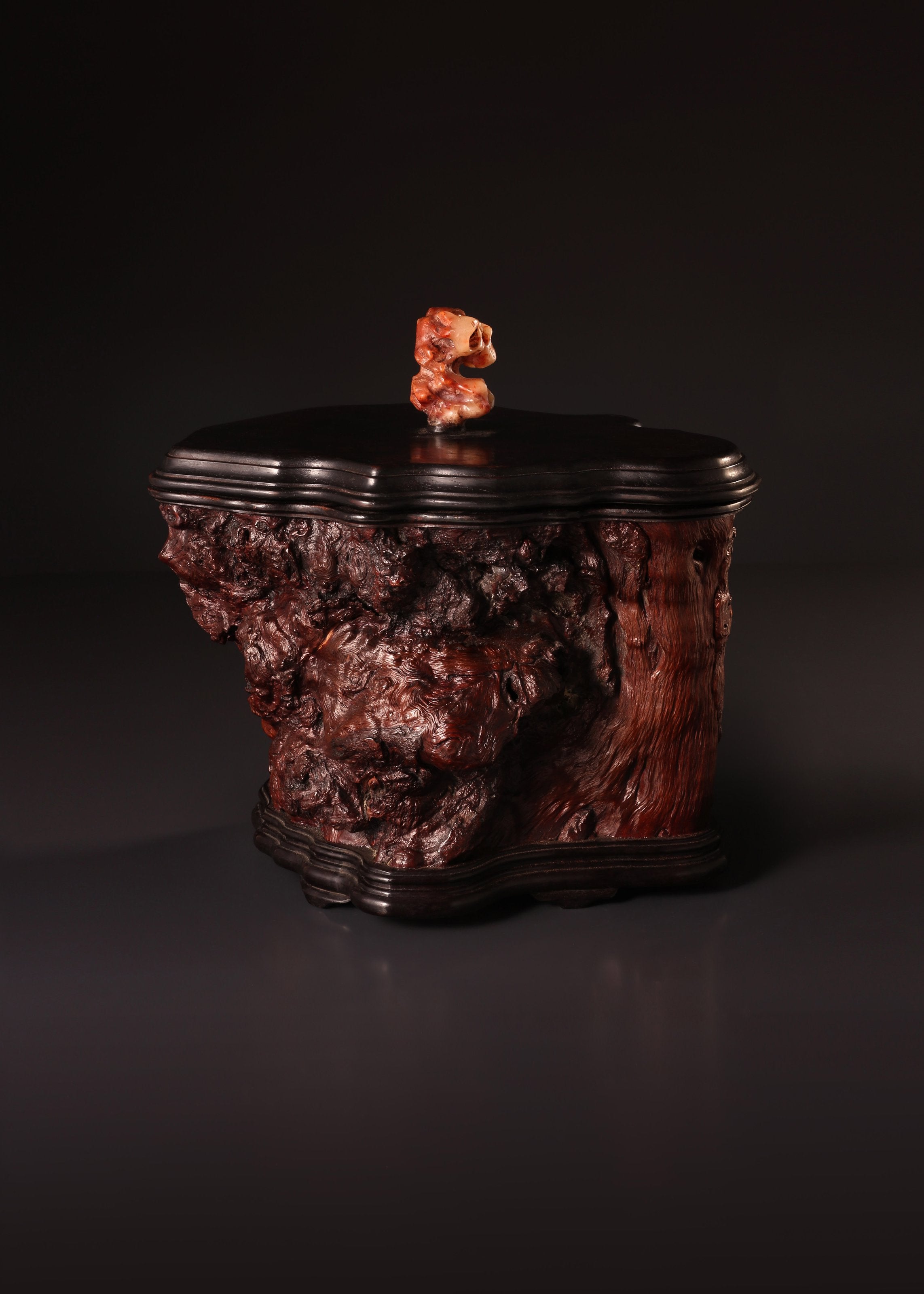 Shoushan stone irregular-shaped tea canister