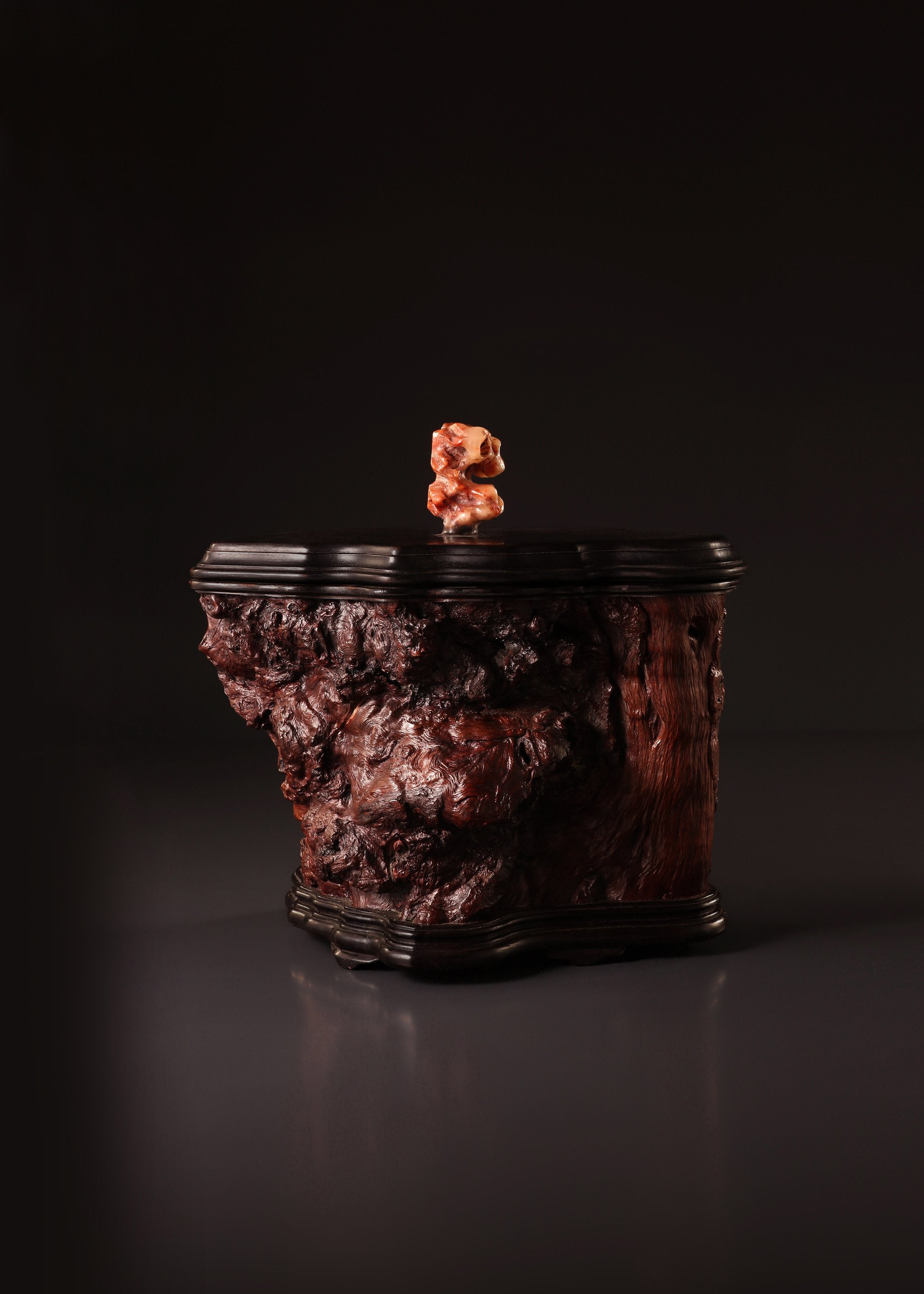 Shoushan stone irregular-shaped tea canister