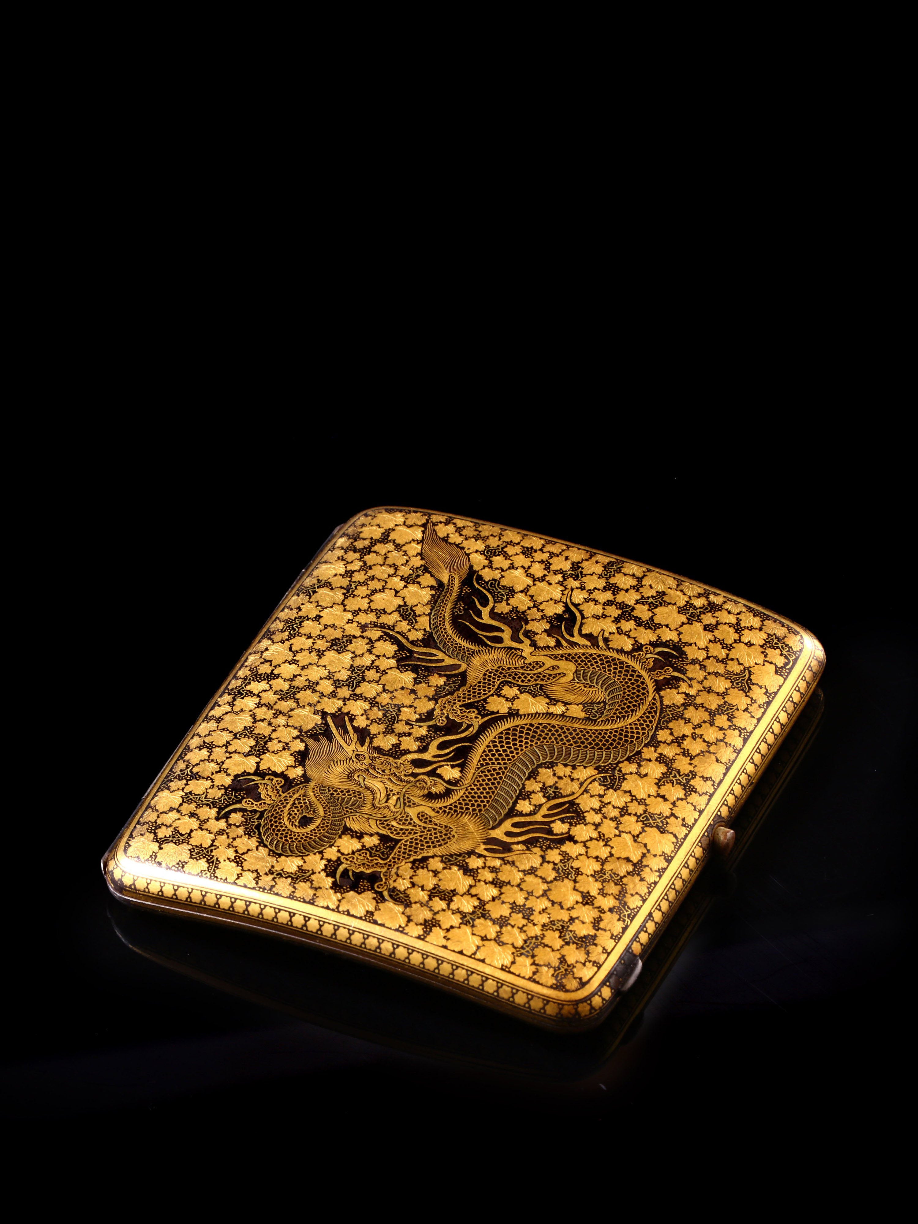 Komai Iron Inlaid Gold Dragon Pattern Cigarette Box