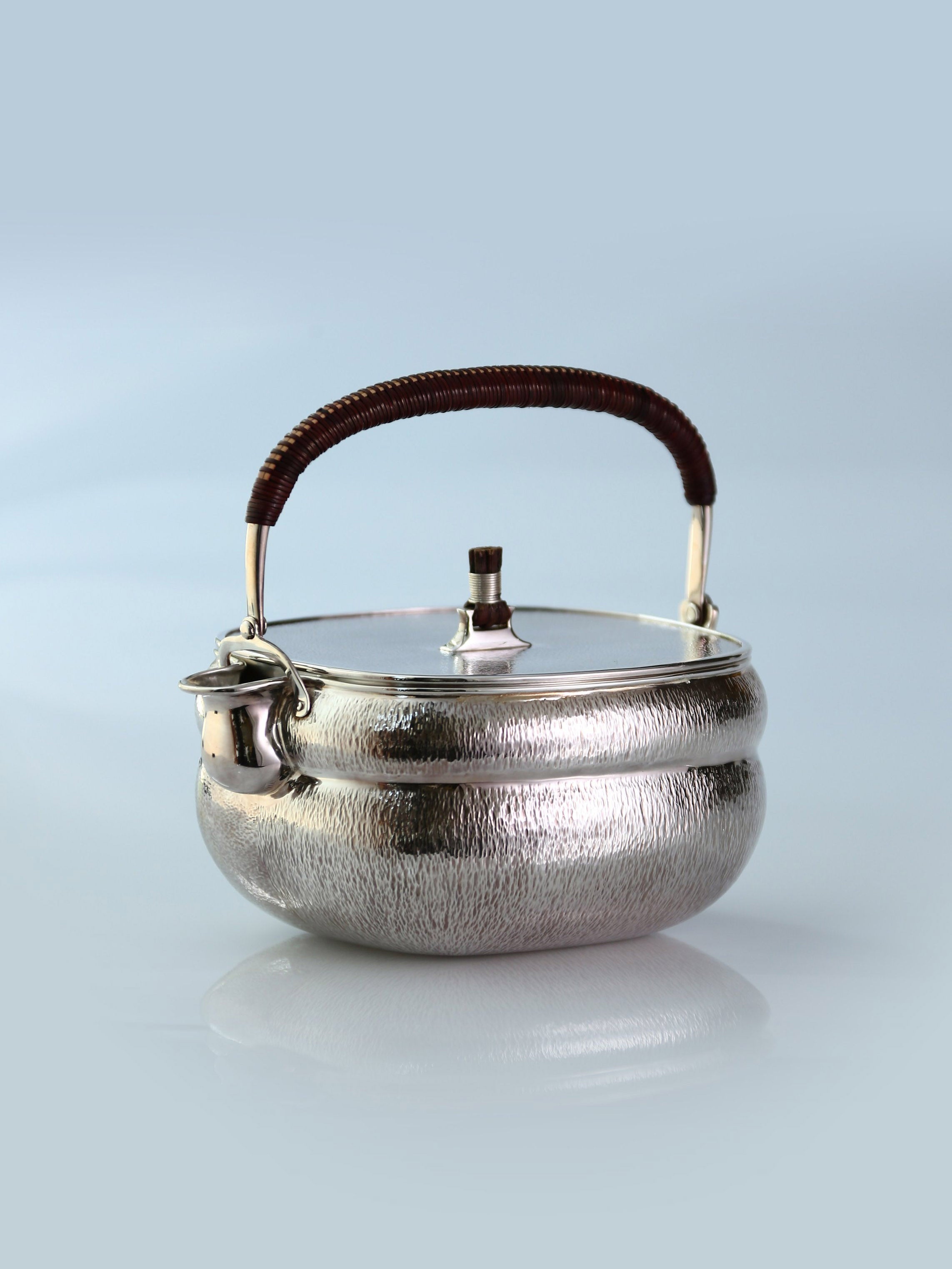 Hare's fur pattern gourd-shaped pure silver teapot