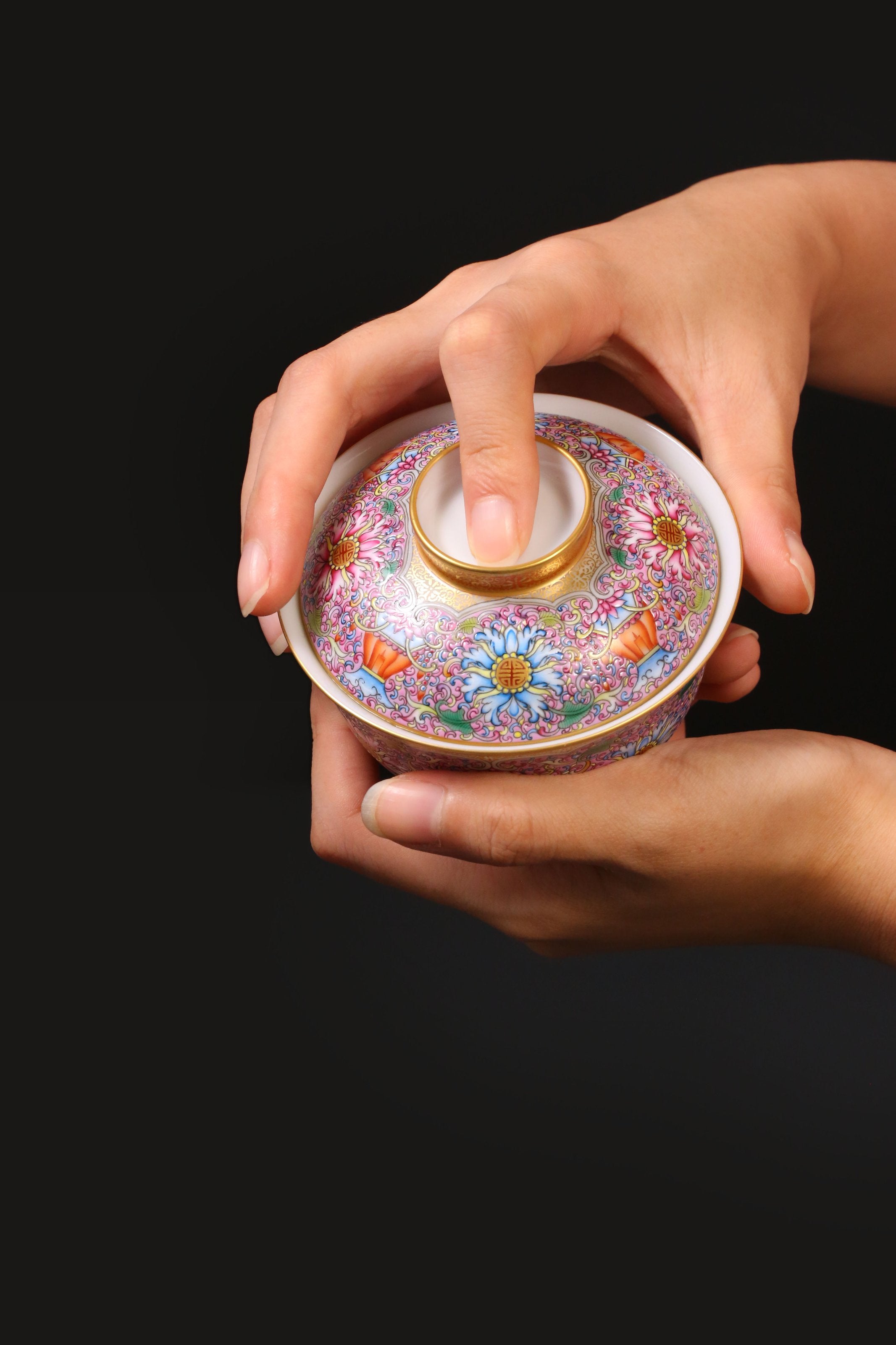 Dayazhai Longevity Lantern Covered Bowl