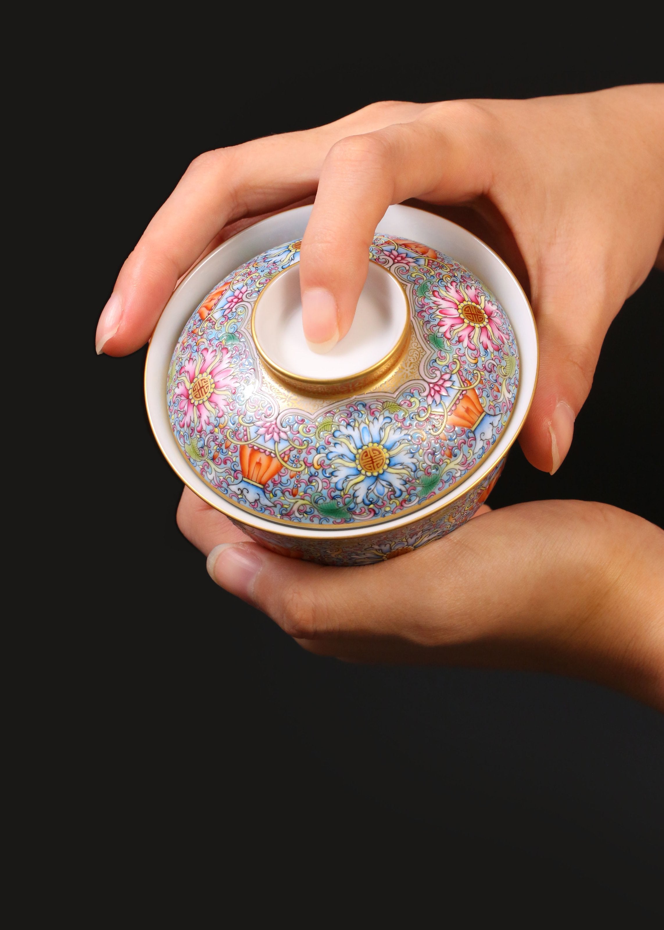 Dayazhai Longevity Lantern Covered Bowl