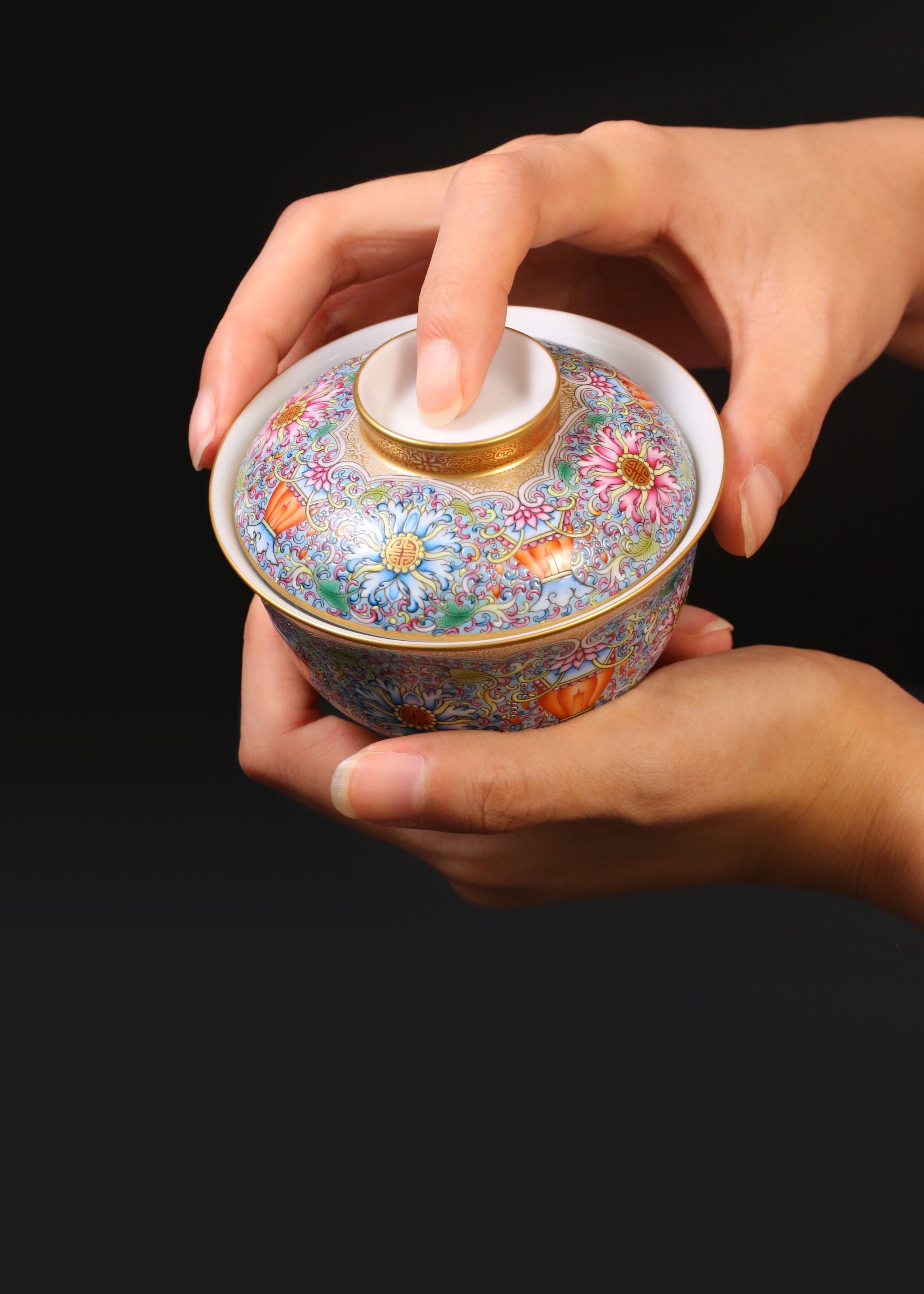 Dayazhai Longevity Lantern Covered Bowl