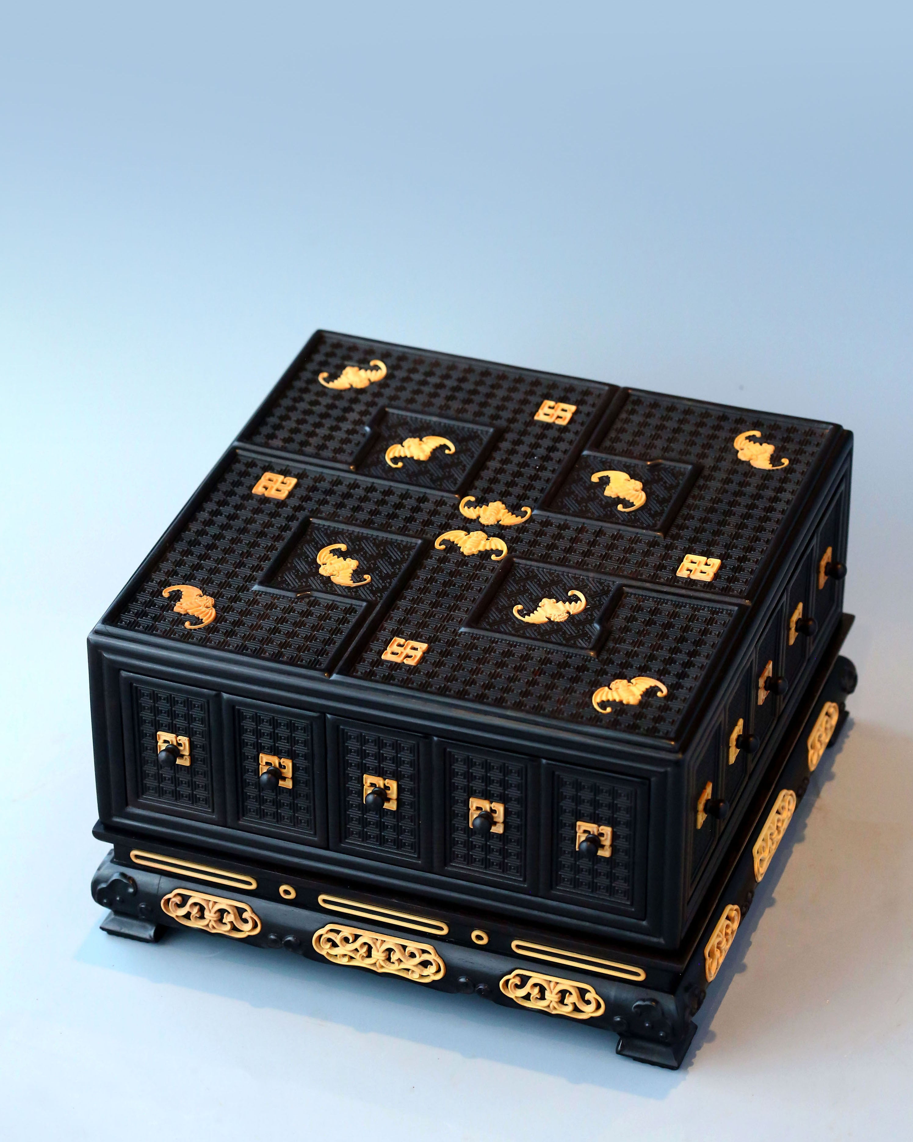 Grand Elegance Hall Treasure Box with Swastika Pattern and Abundant Blessings inlaid with Boxwood