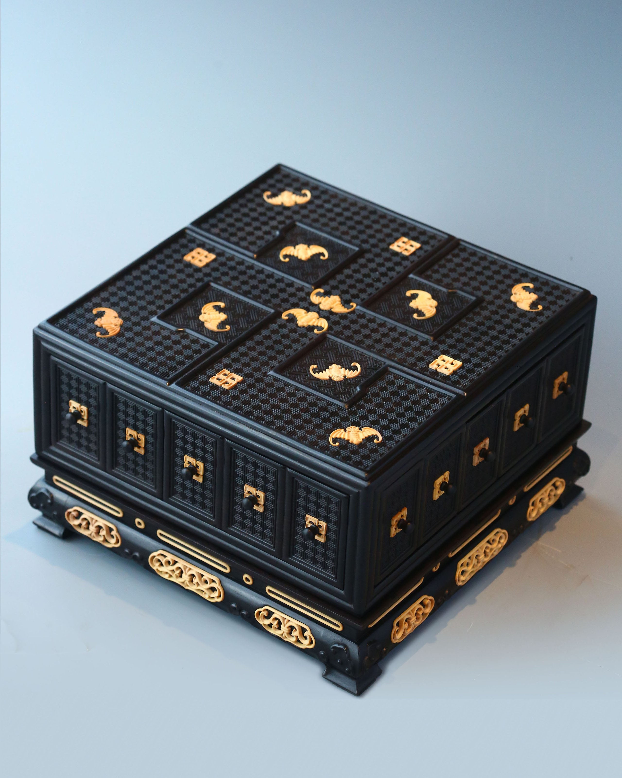 Grand Elegance Hall Treasure Box with Swastika Pattern and Abundant Blessings inlaid with Boxwood