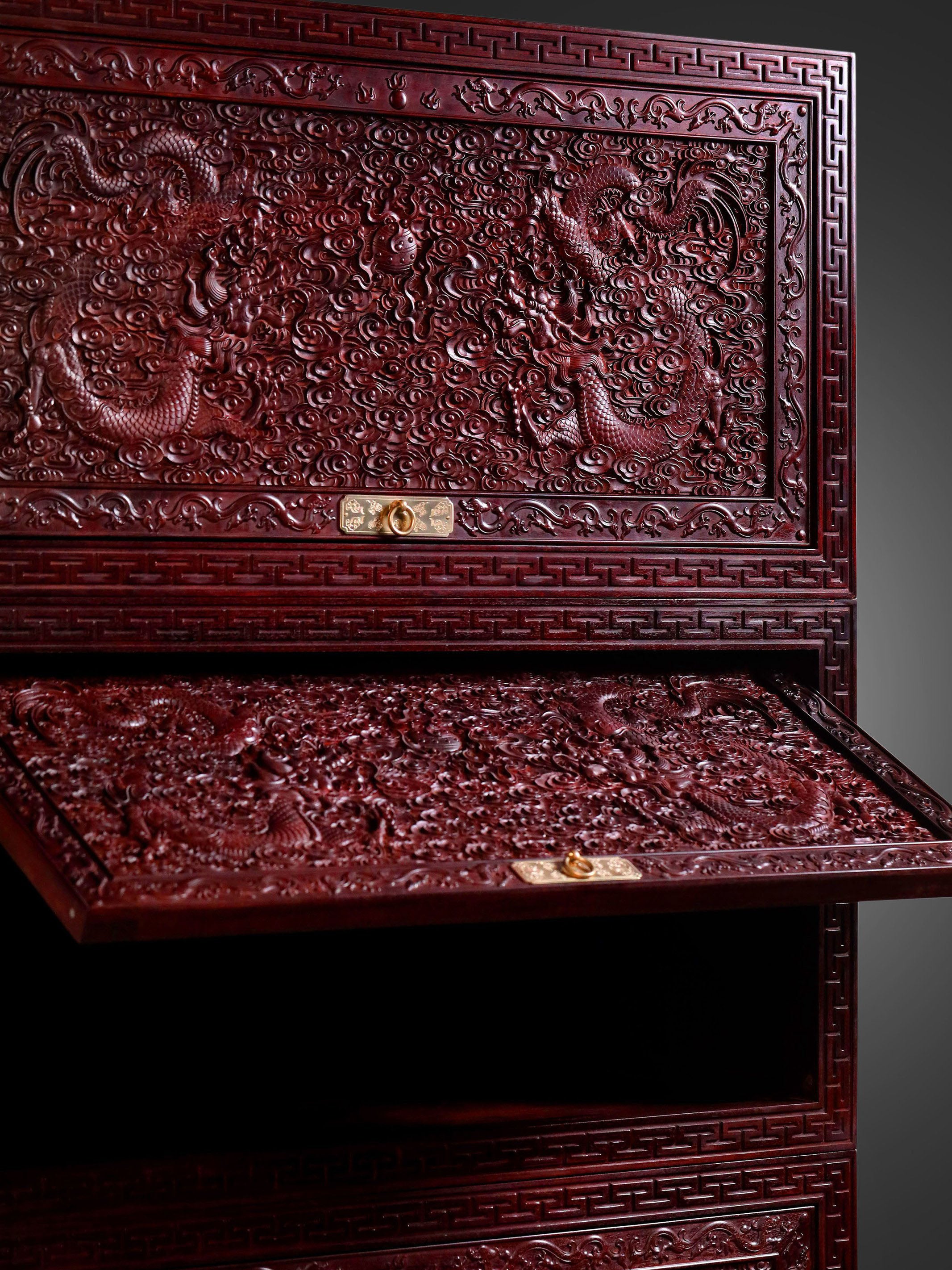 Five Blessings Cloud and Dragon Pattern Scholar's Desk and Painting Cabinet