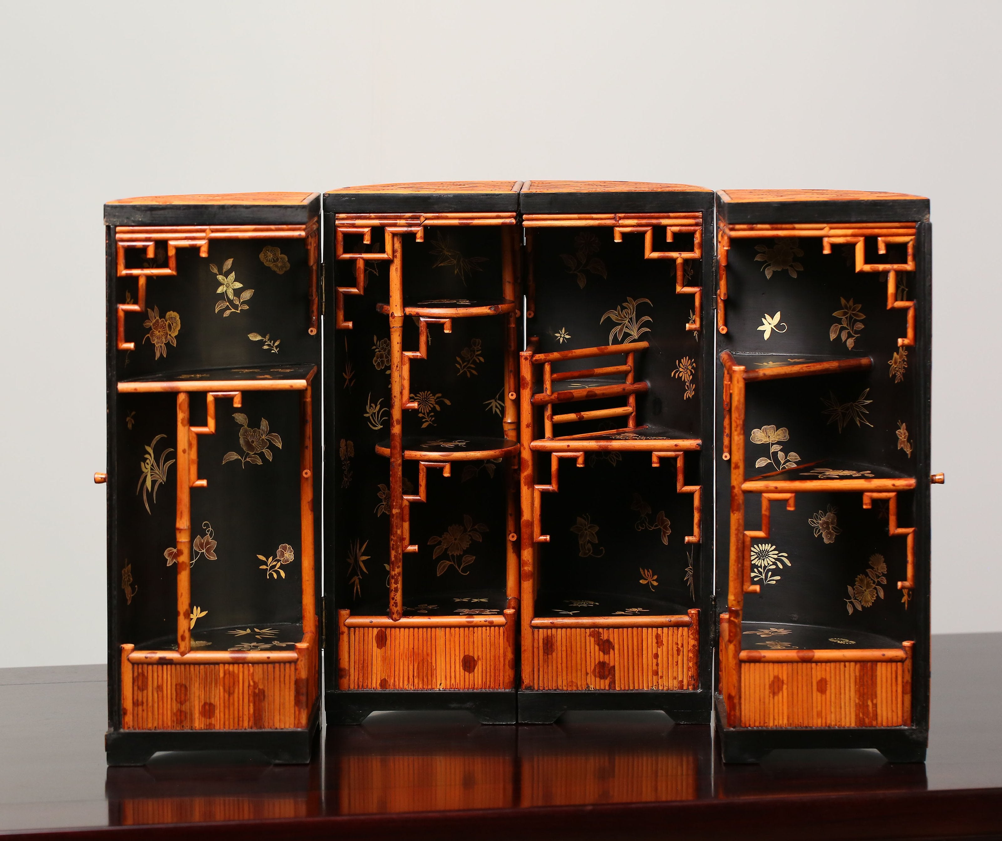 Xiangfei bamboo inlaid table with multi-treasure cabinet