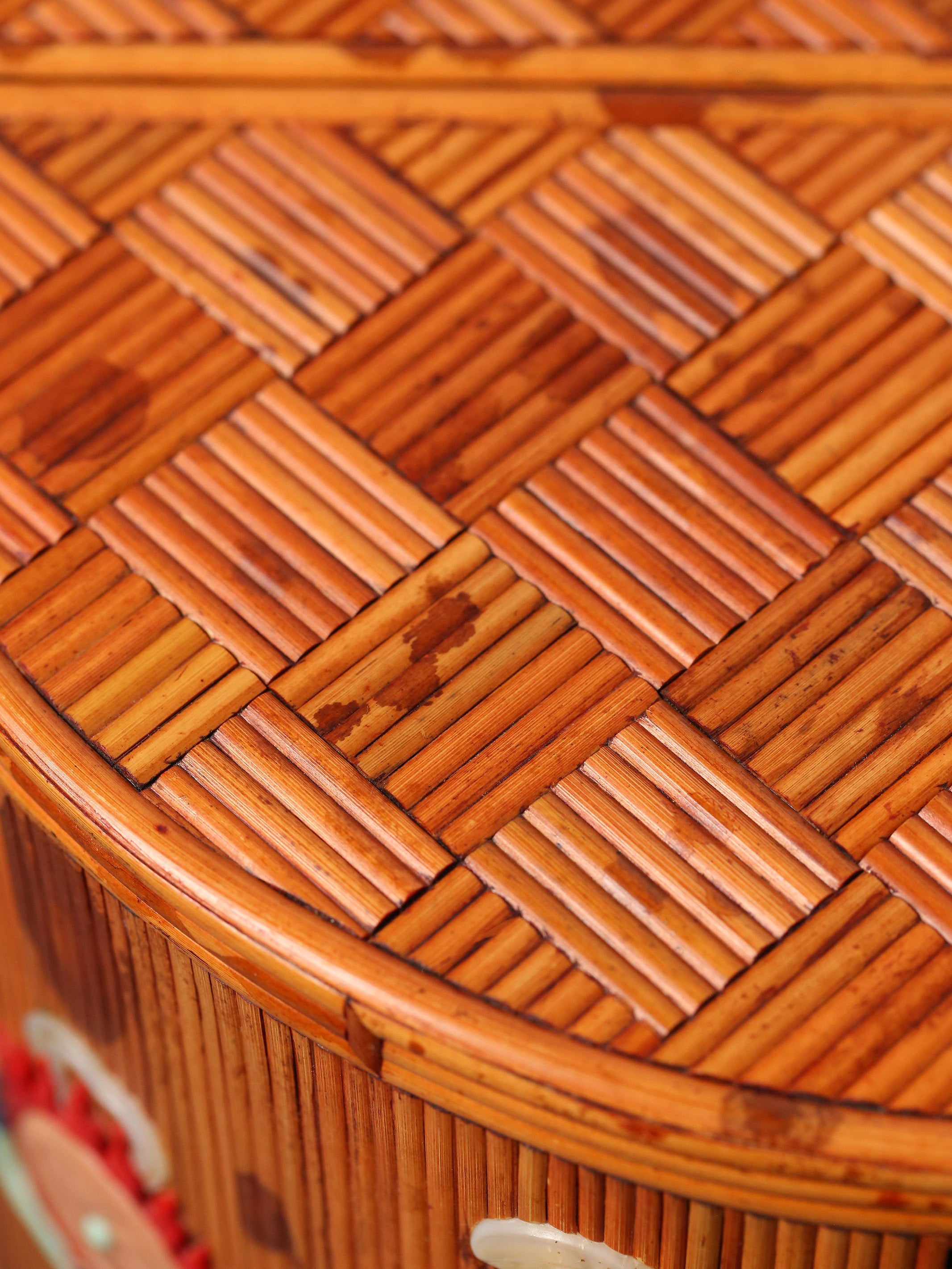 Xiangfei bamboo inlaid table with multi-treasure cabinet