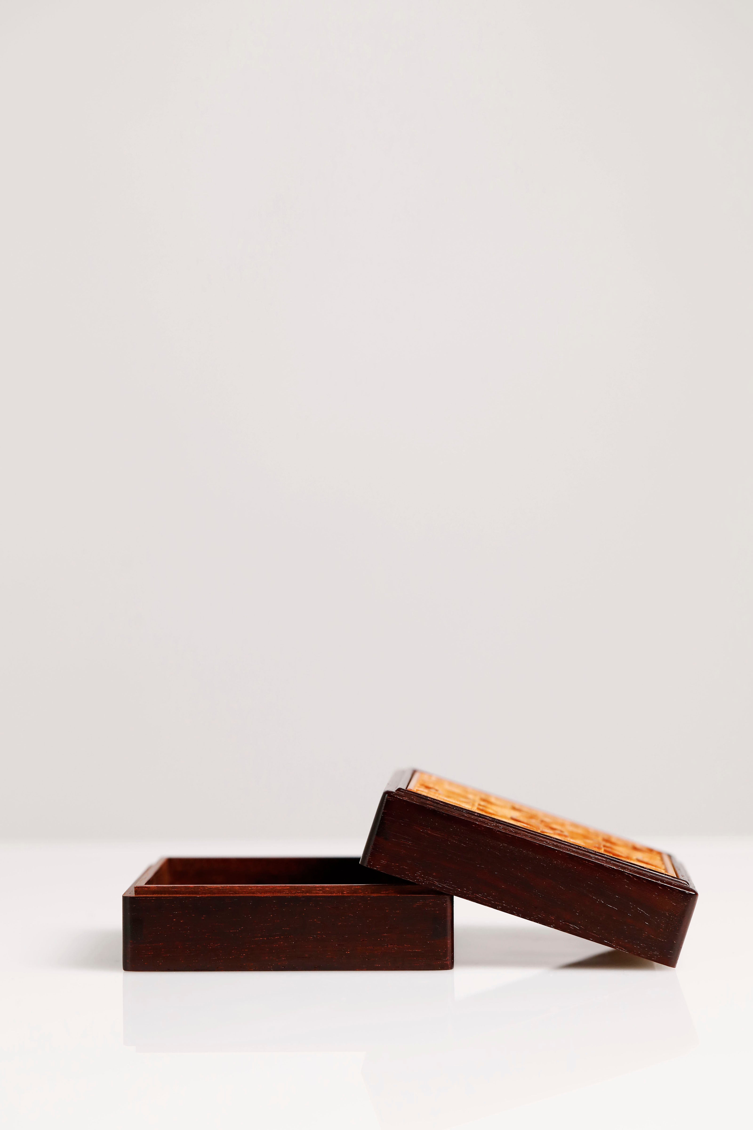 Purple sandalwood openwork incense box