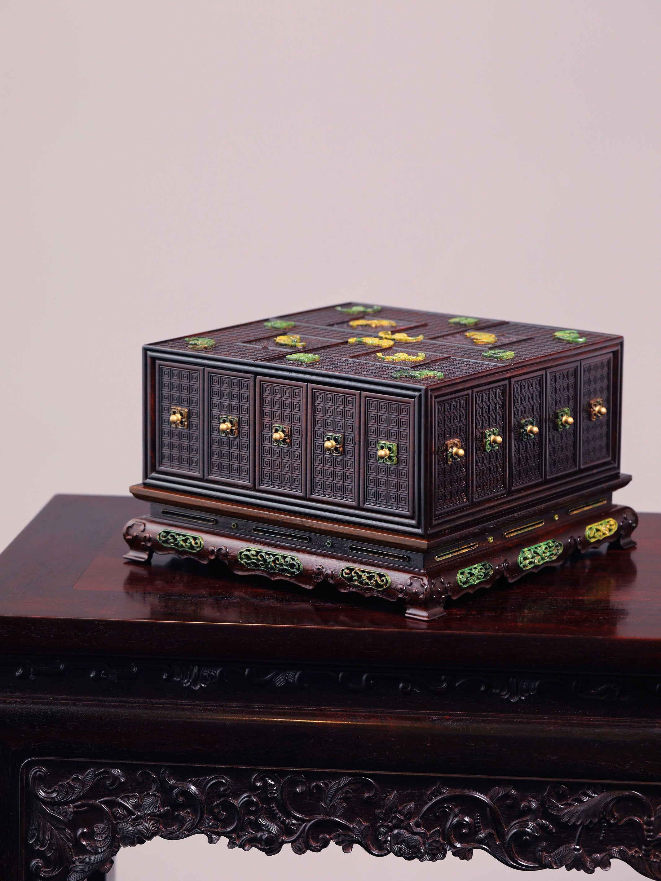 Grand Elegant Hall Treasure Box with Swastika Pattern, Blessed with Abundant Blessings, Made of Rosewood and Inlaid with Jade, Qianlong Period