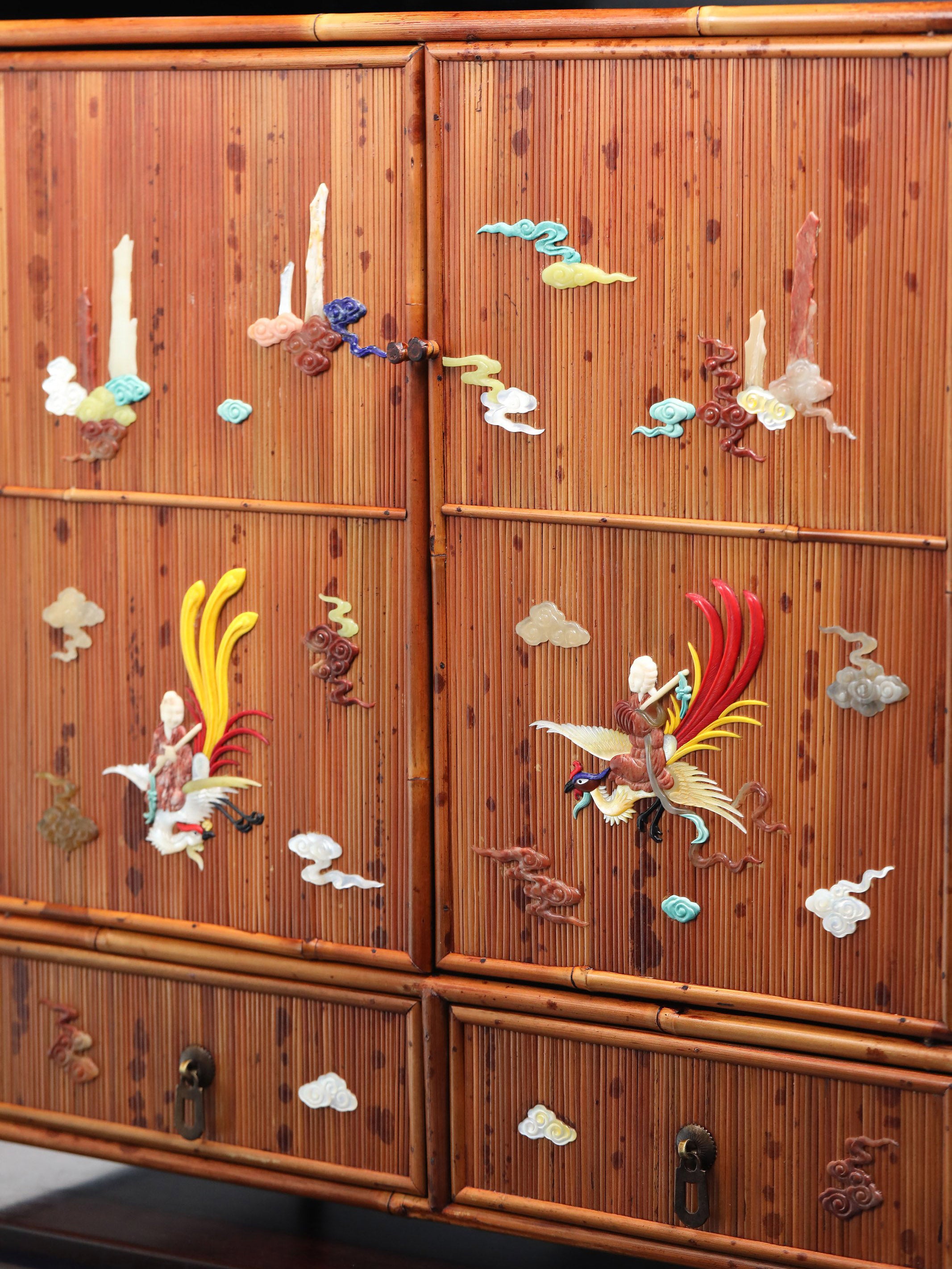 Xiangfei Bamboo Inlaid with Immortal Riding a Phoenix Tea Cabinet