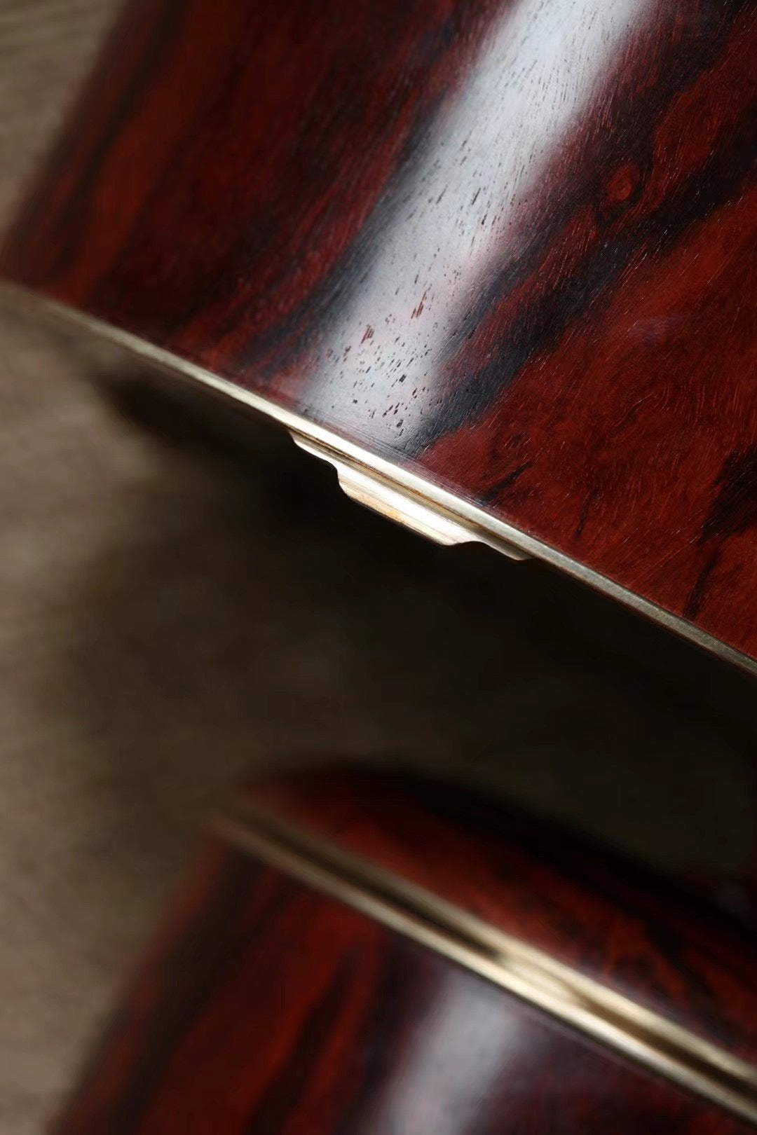 Small-leaf sandalwood tea storage
