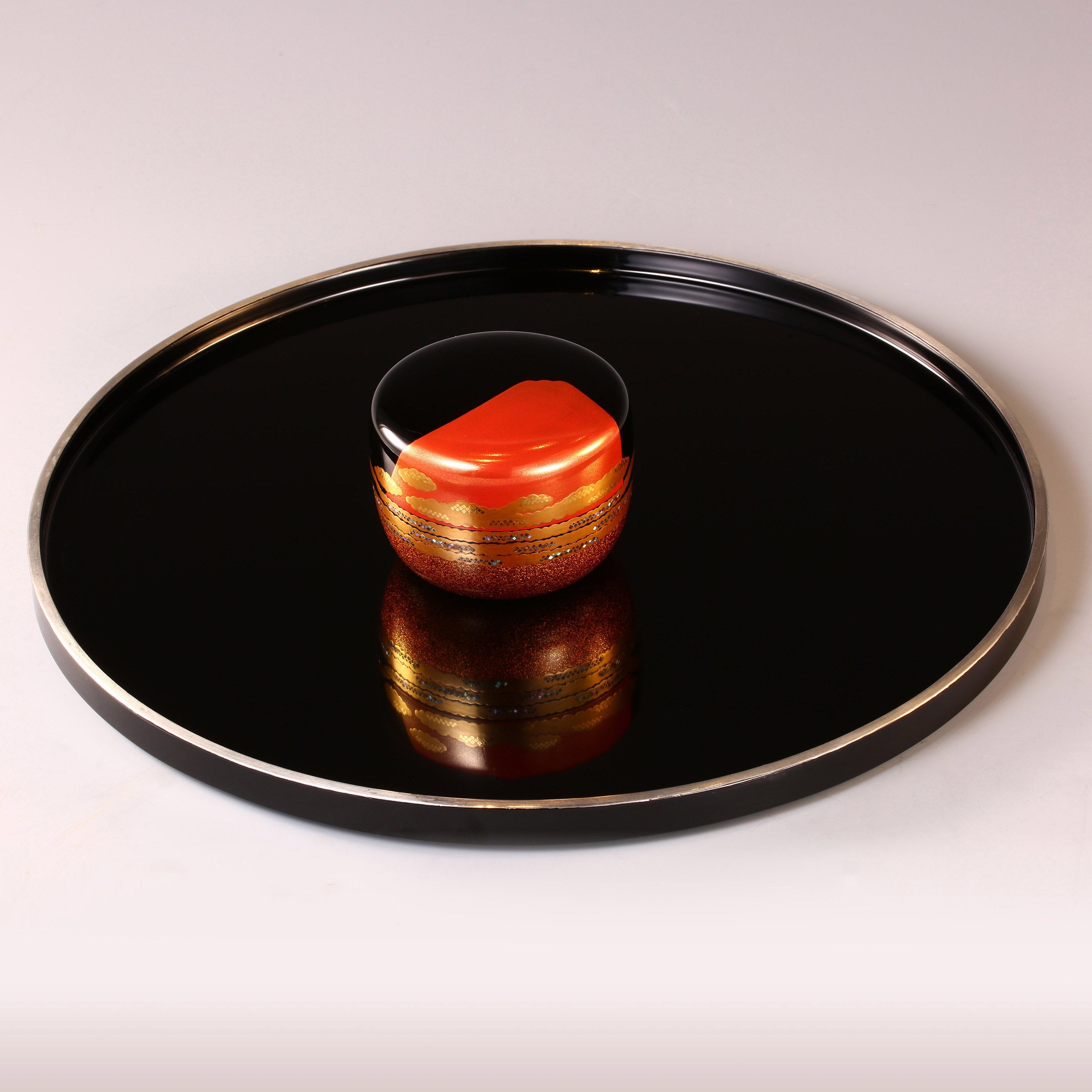 Hosokawa Tsukasa lacquer gold maki-e gold ground tea date lacquer pure silver edge tea tray