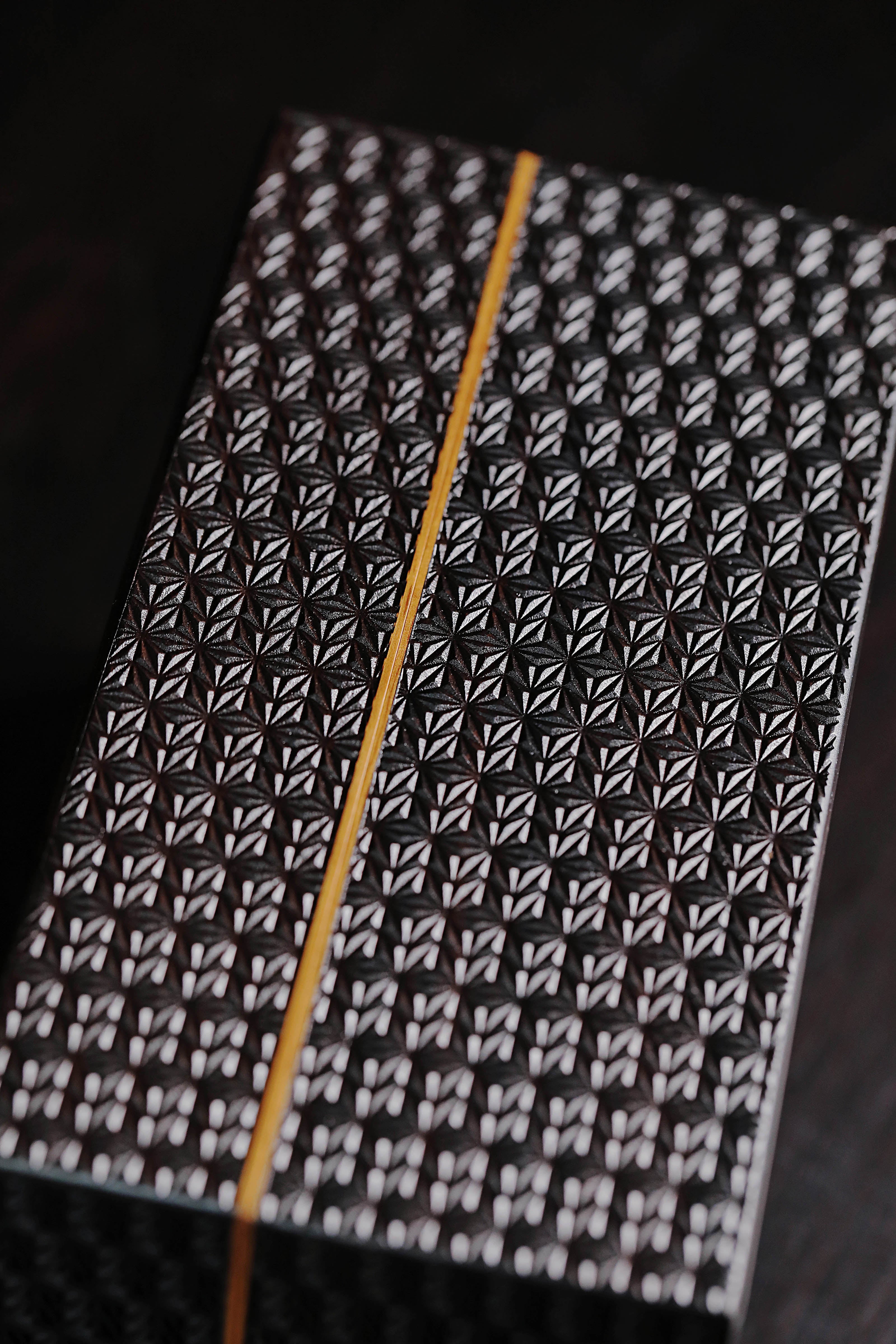 Plum blossom pattern/swastika pattern/snowflake pattern purple sandalwood tissue box