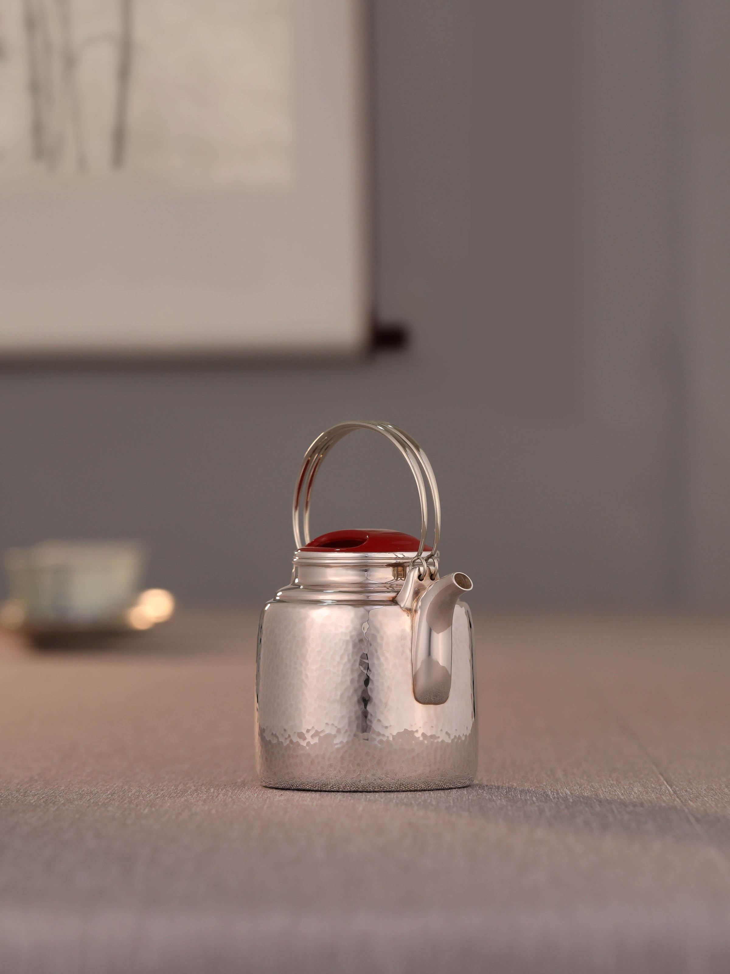 Yangtong sterling silver teapot