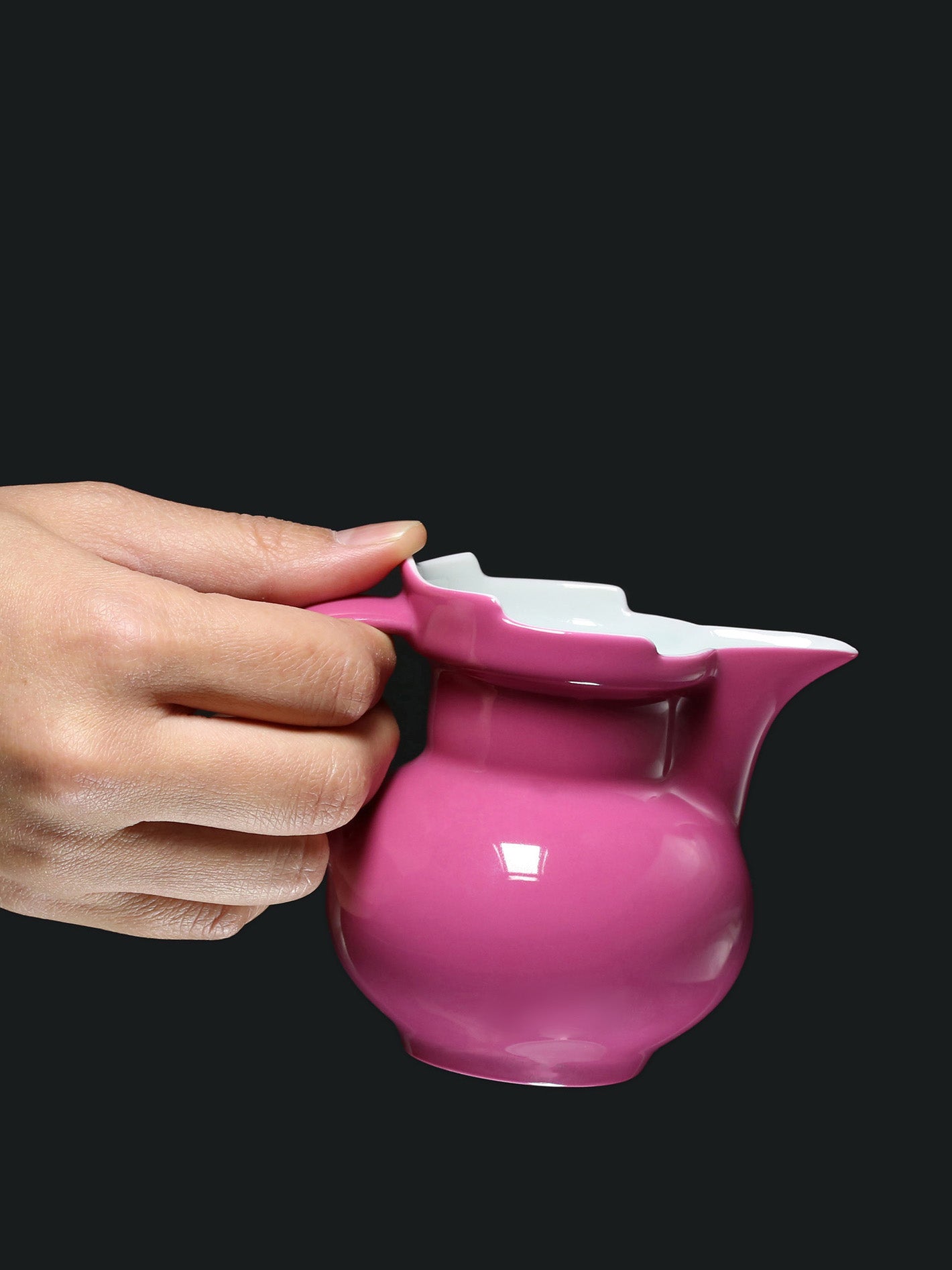 Rouge-stained monk's cap pot