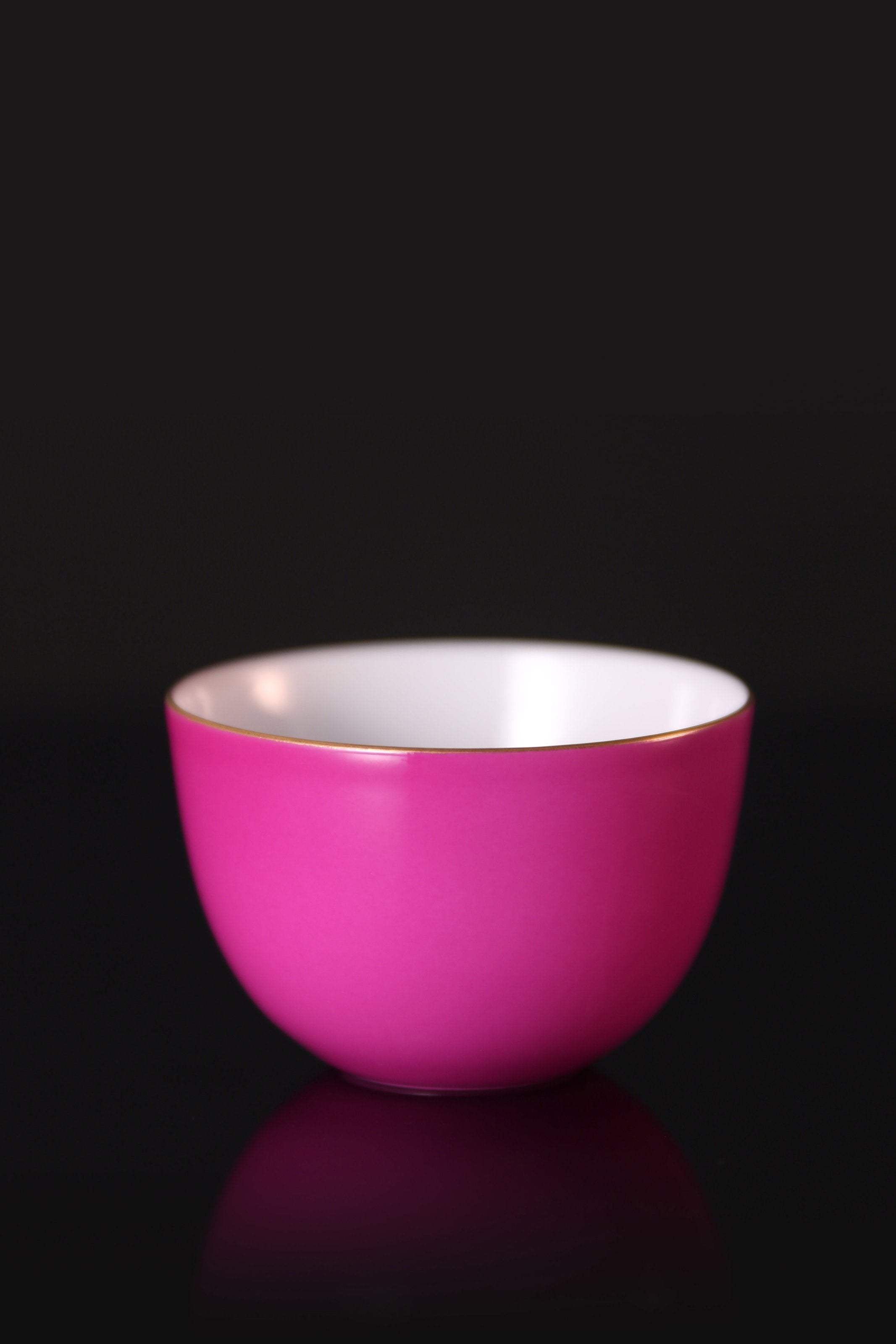 Rouge-colored Drunken Bell Cup