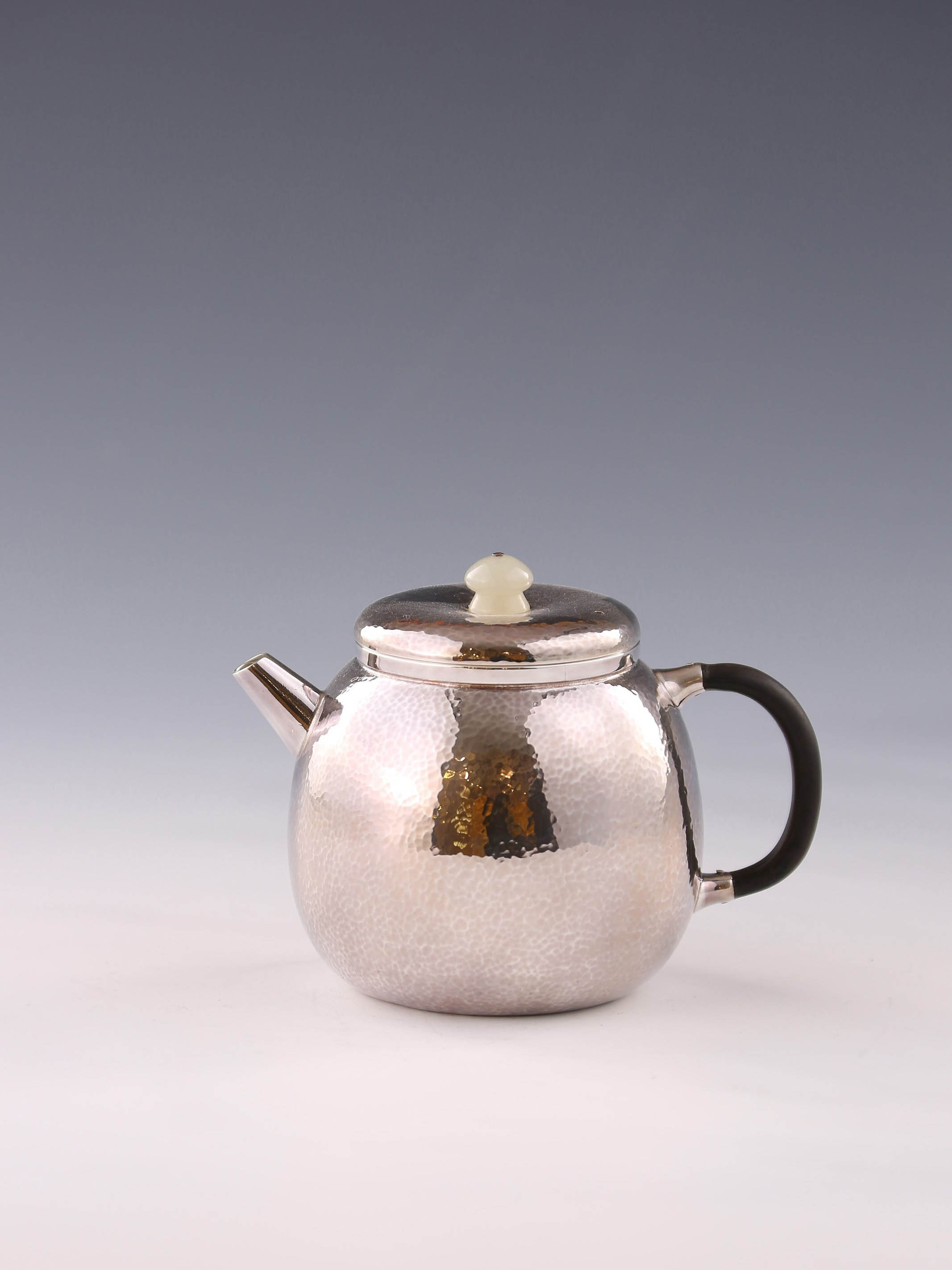 Yi Gong Silver Pot