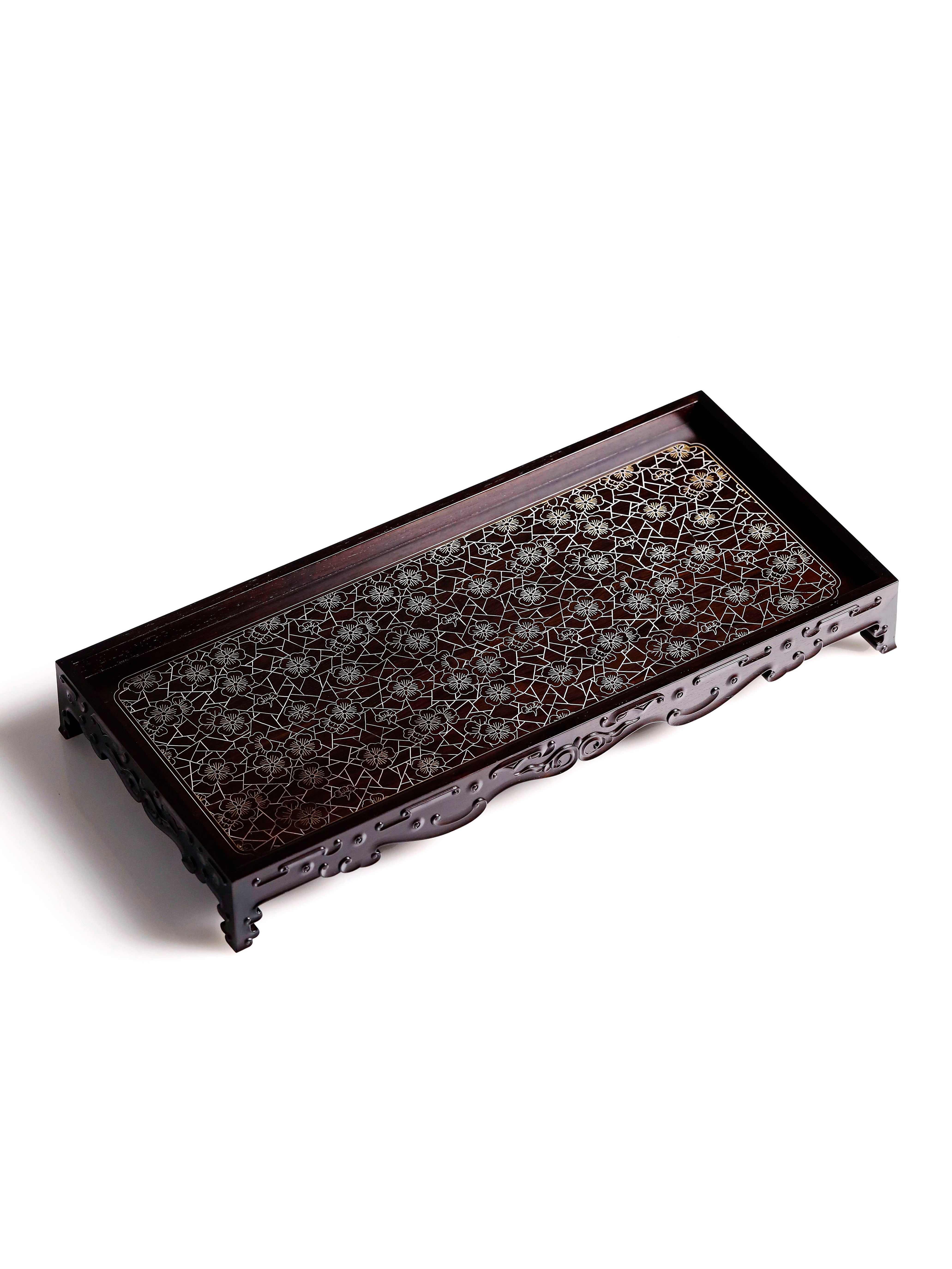 Purple sandalwood tray inlaid with silver plum blossom pattern