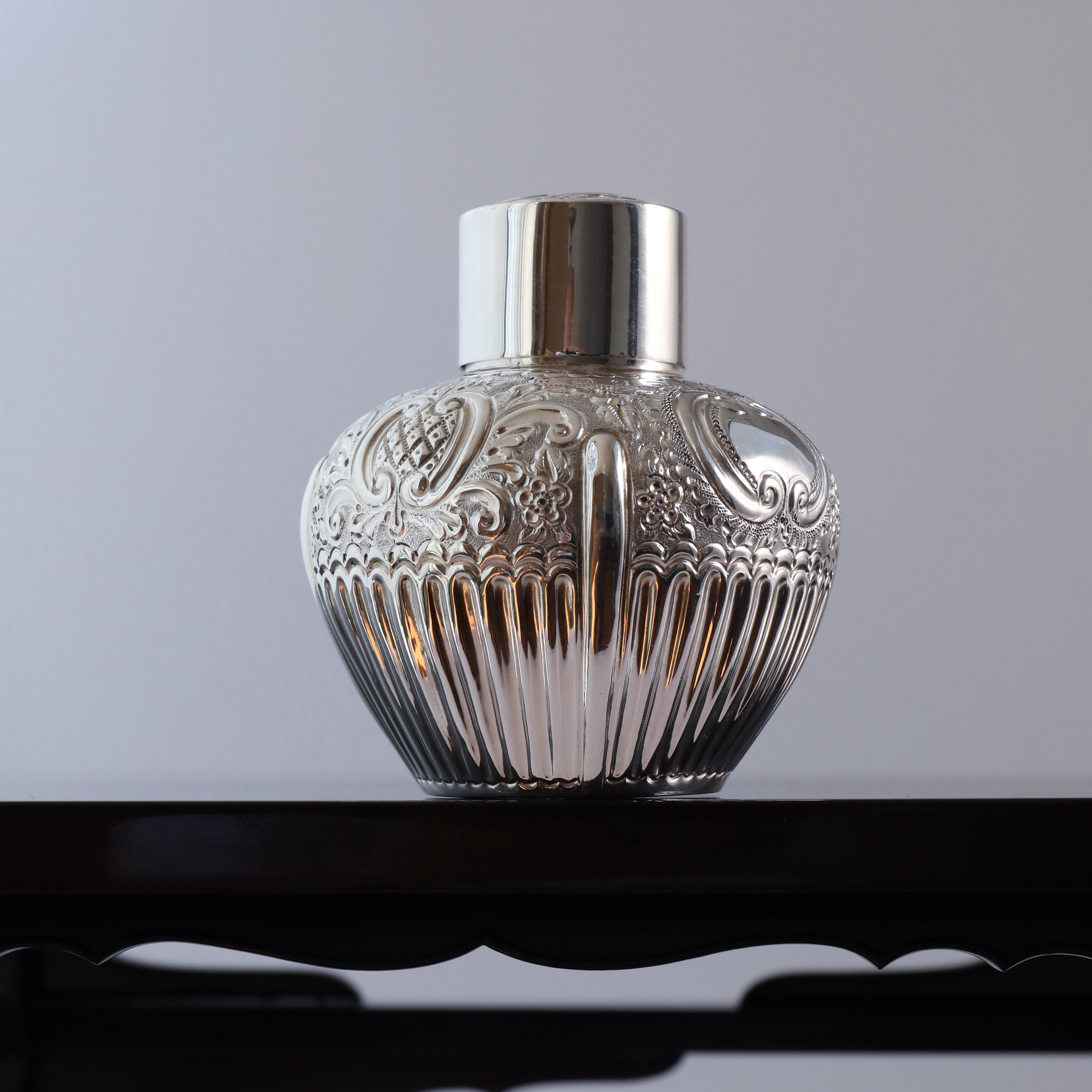 1896 British sterling silver embossed tea caddy