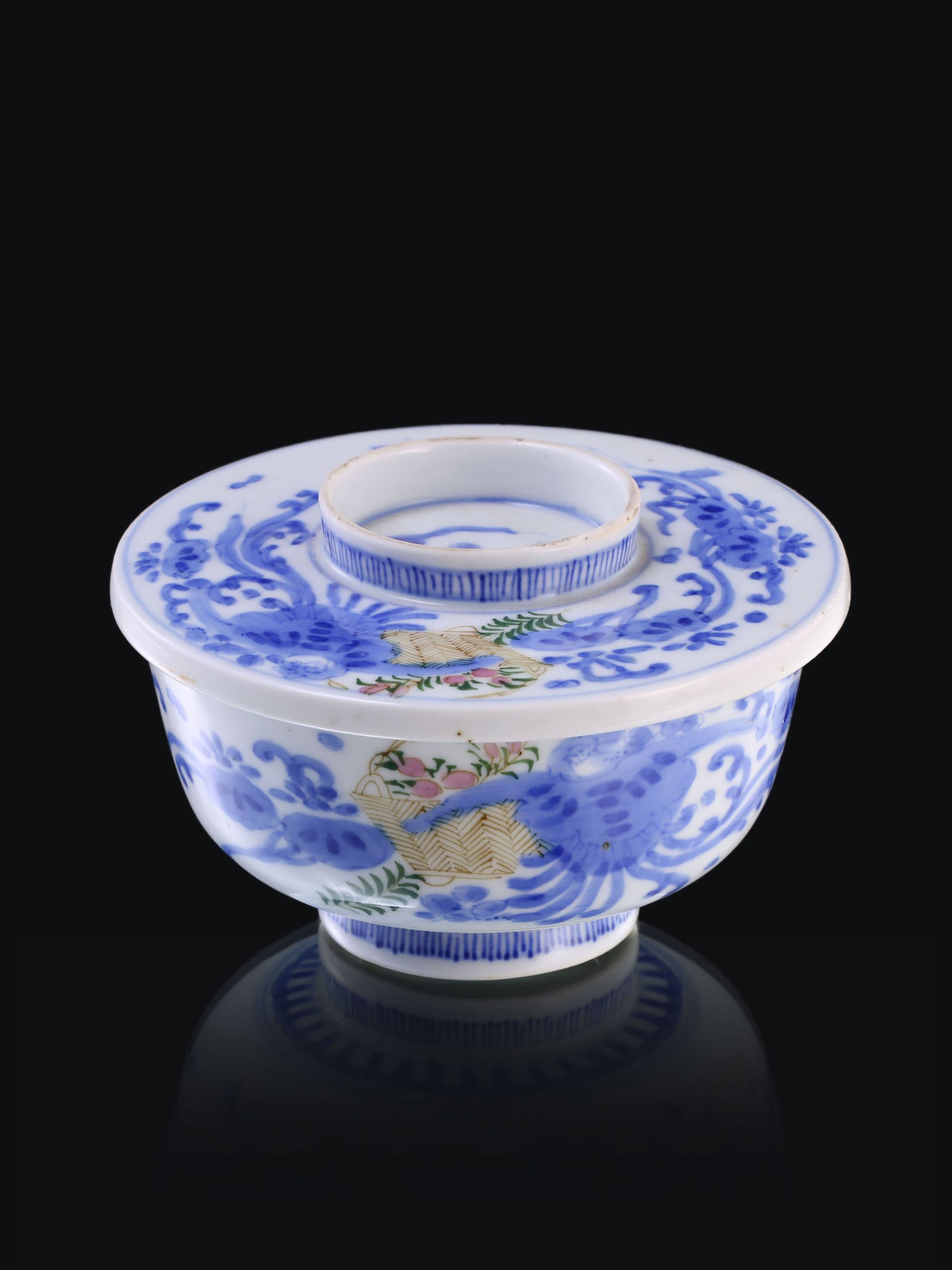 Japanese Imari floral-patterned covered bowl (lid)
