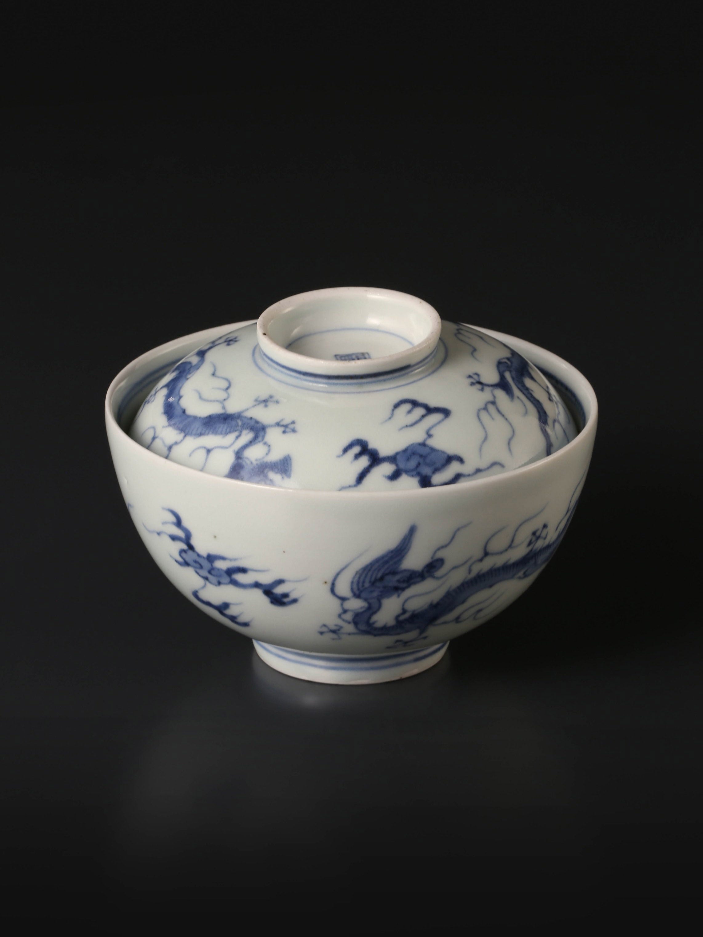 Japanese Imari dragon-patterned covered bowl (lid)