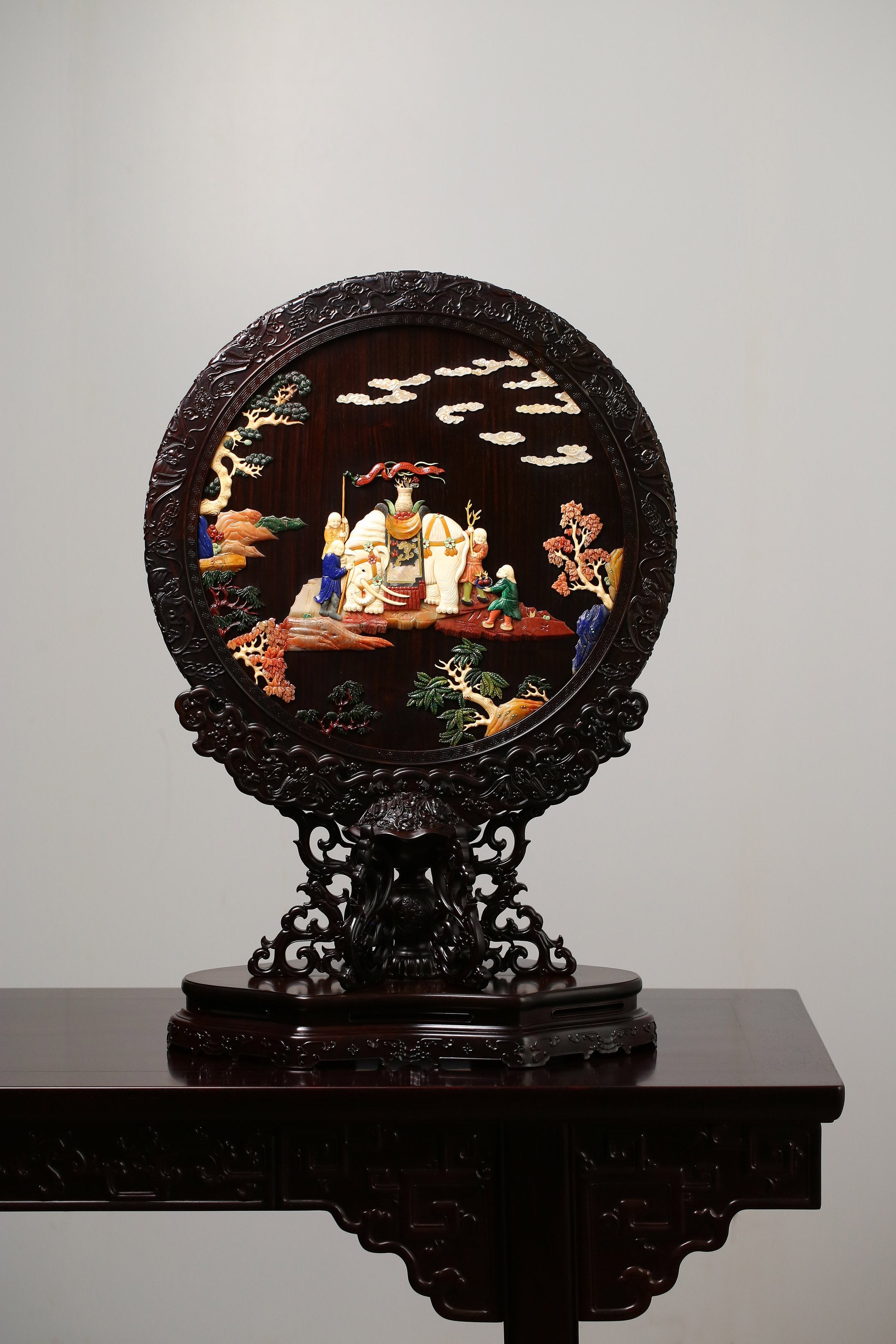 Peaceful Elephant Treasure Screen