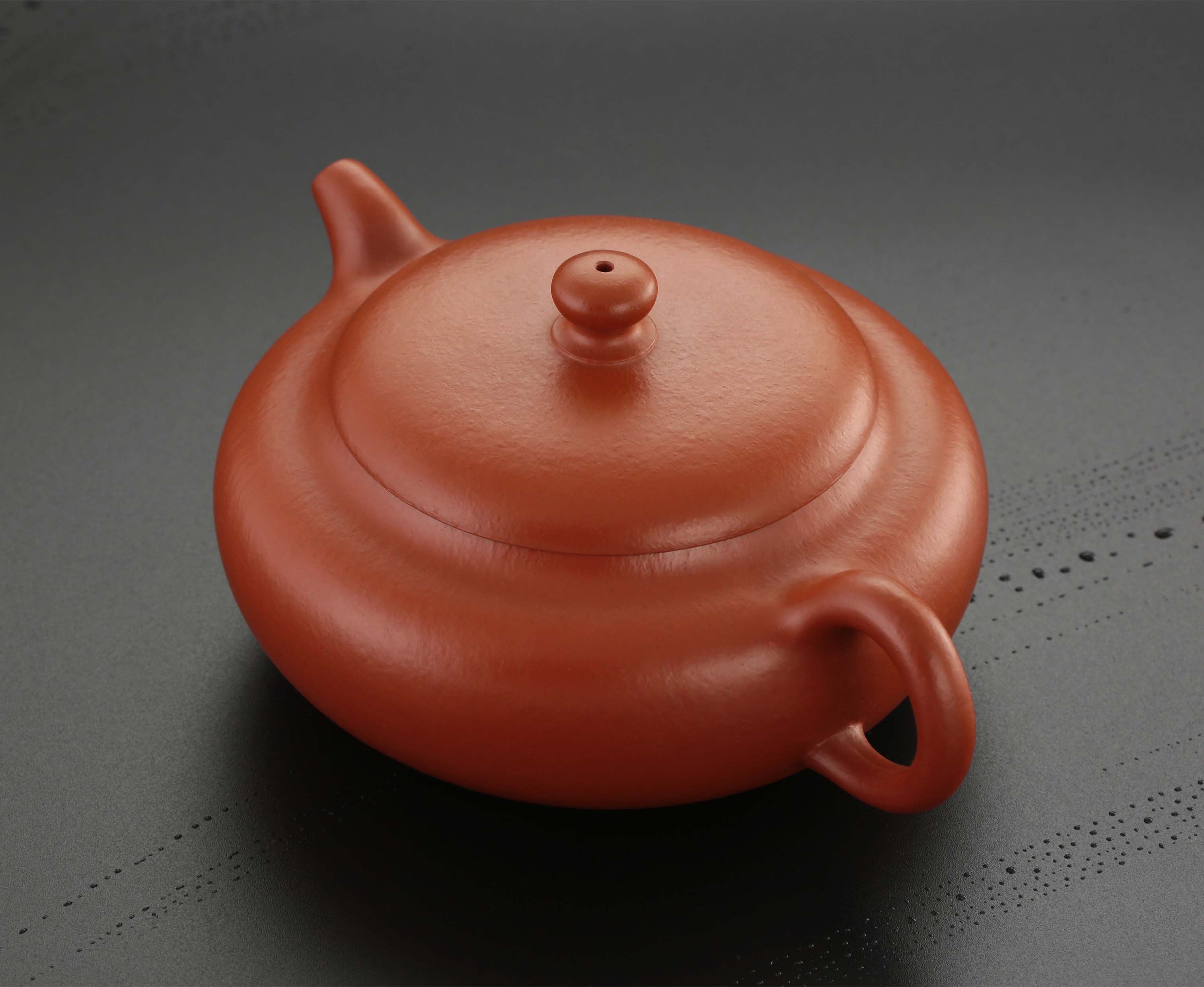 Round Rhyme Teapot