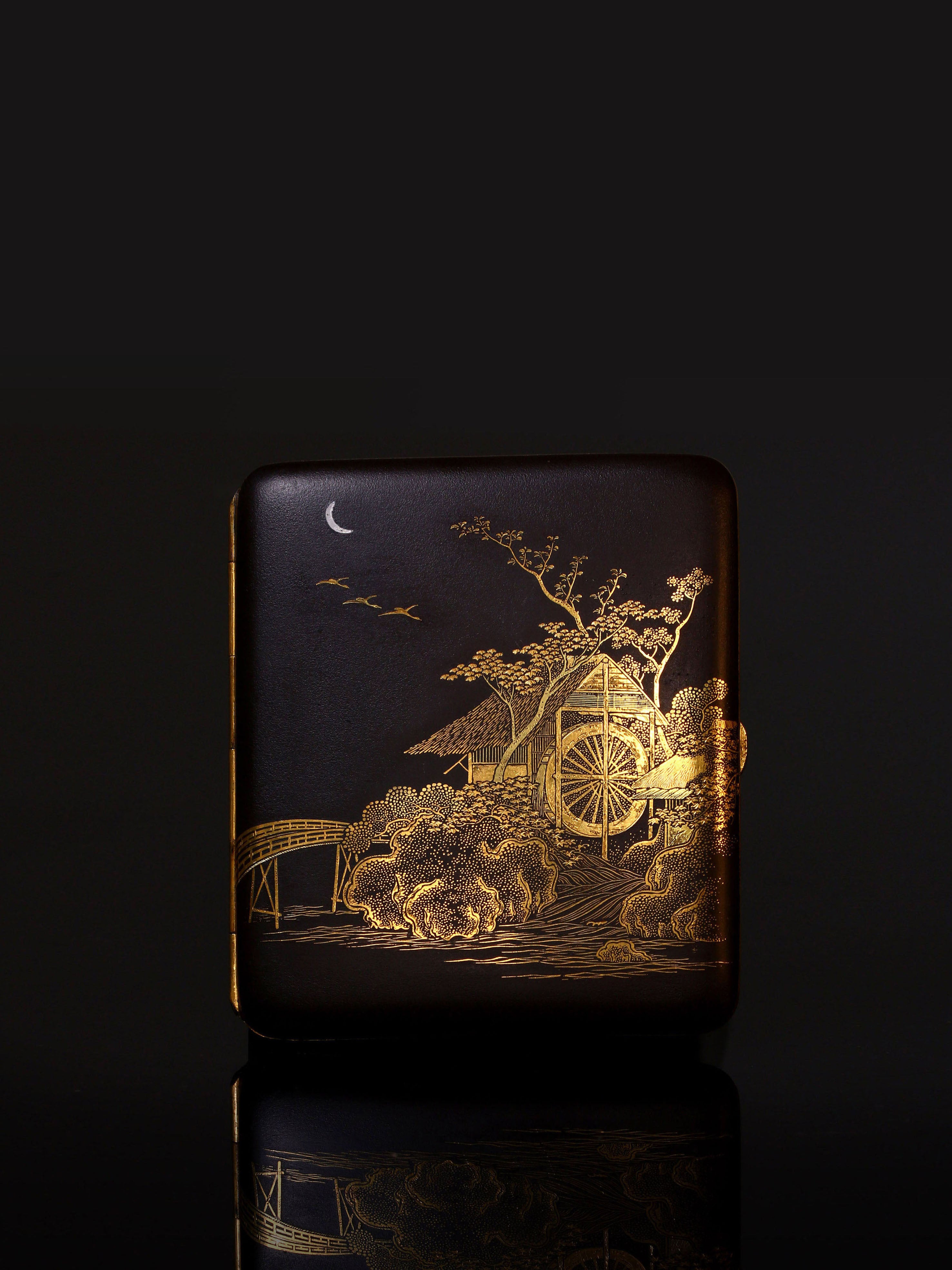 "Moonrise Startles Mountain Birds" - Meiji Period Cigarette Box