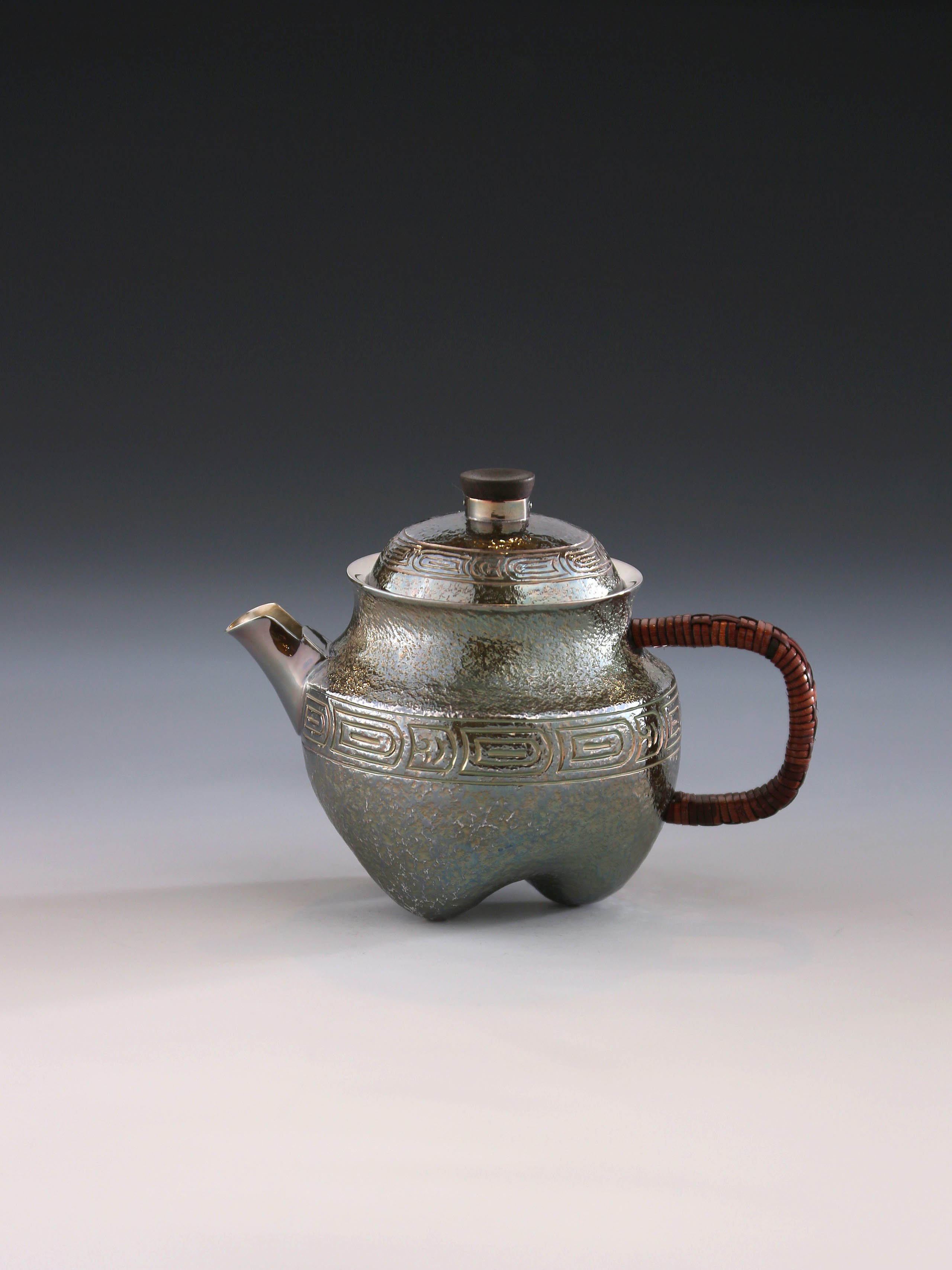 Cloud and Thunder Pattern Jue-Style Silver Teapot