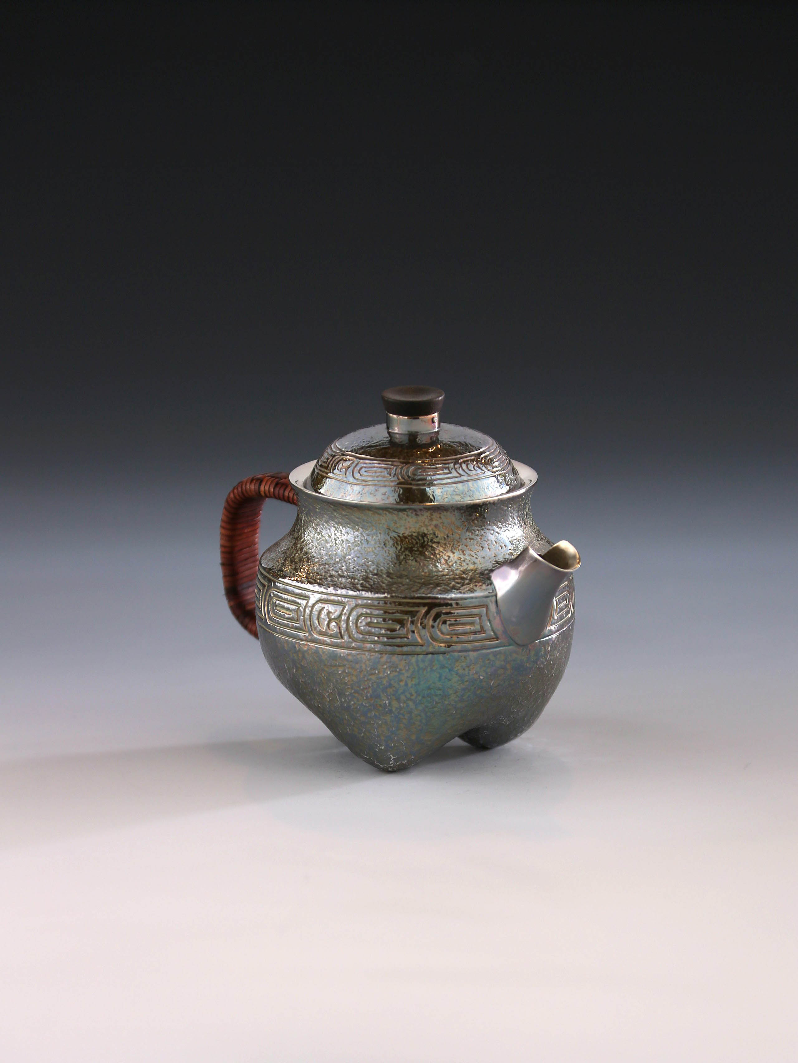 Cloud and Thunder Pattern Jue-Style Silver Teapot