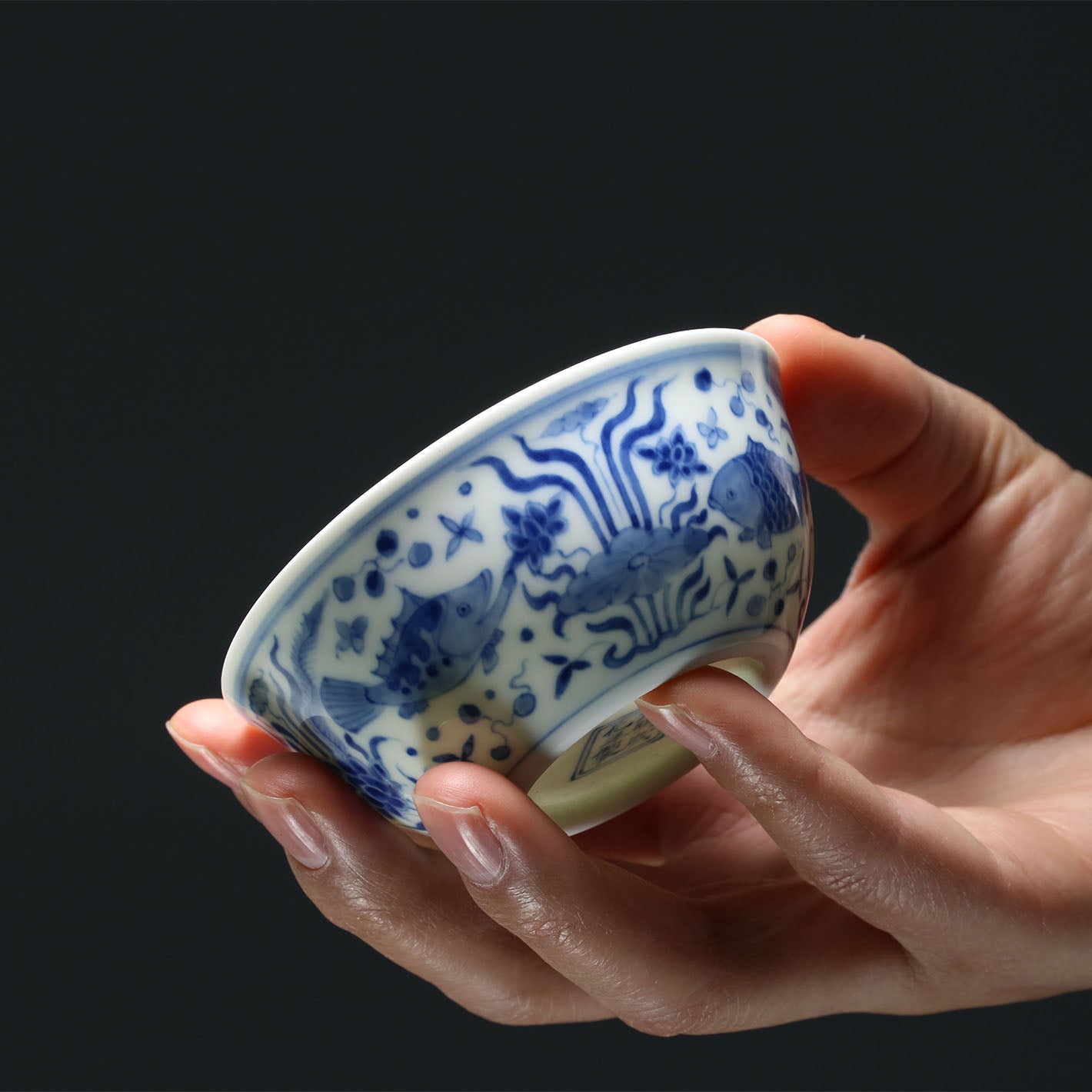 Mandarin Ducks Playing in Water Foot Cup / Fish, Algae and Lotus Foot Cup