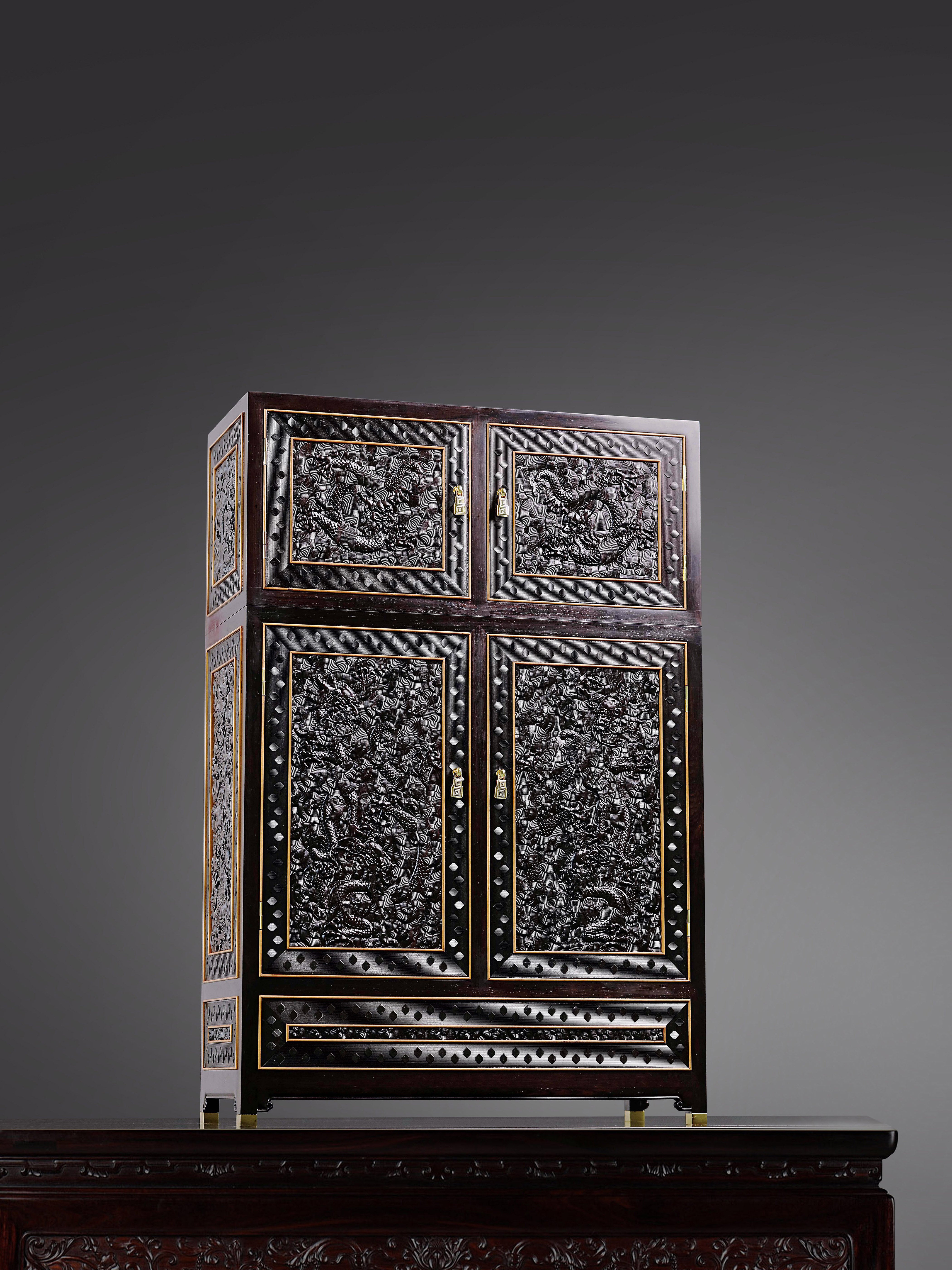 Purple sandalwood table cabinet inlaid with boxwood cloud and dragon patterns