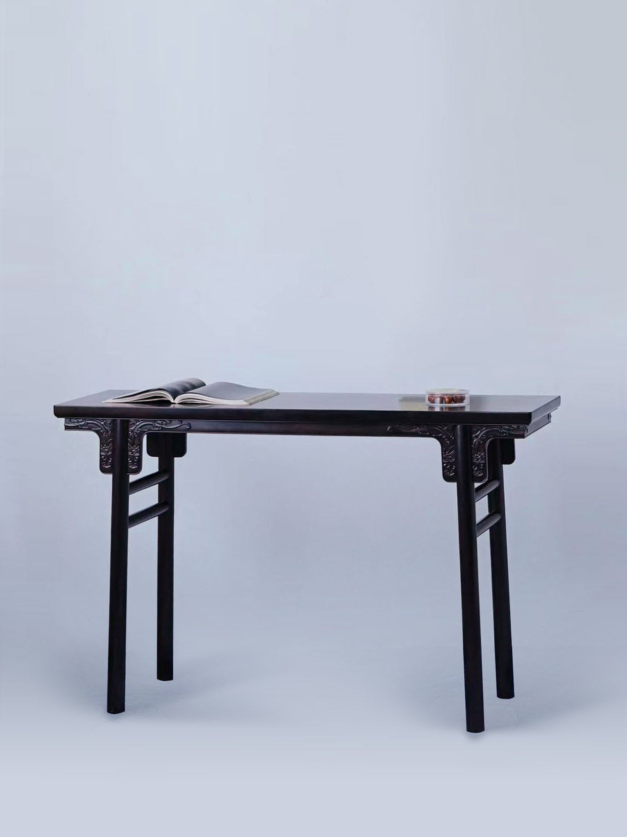 Purple sandalwood flat-top table with mortise and tenon joints and dragon design