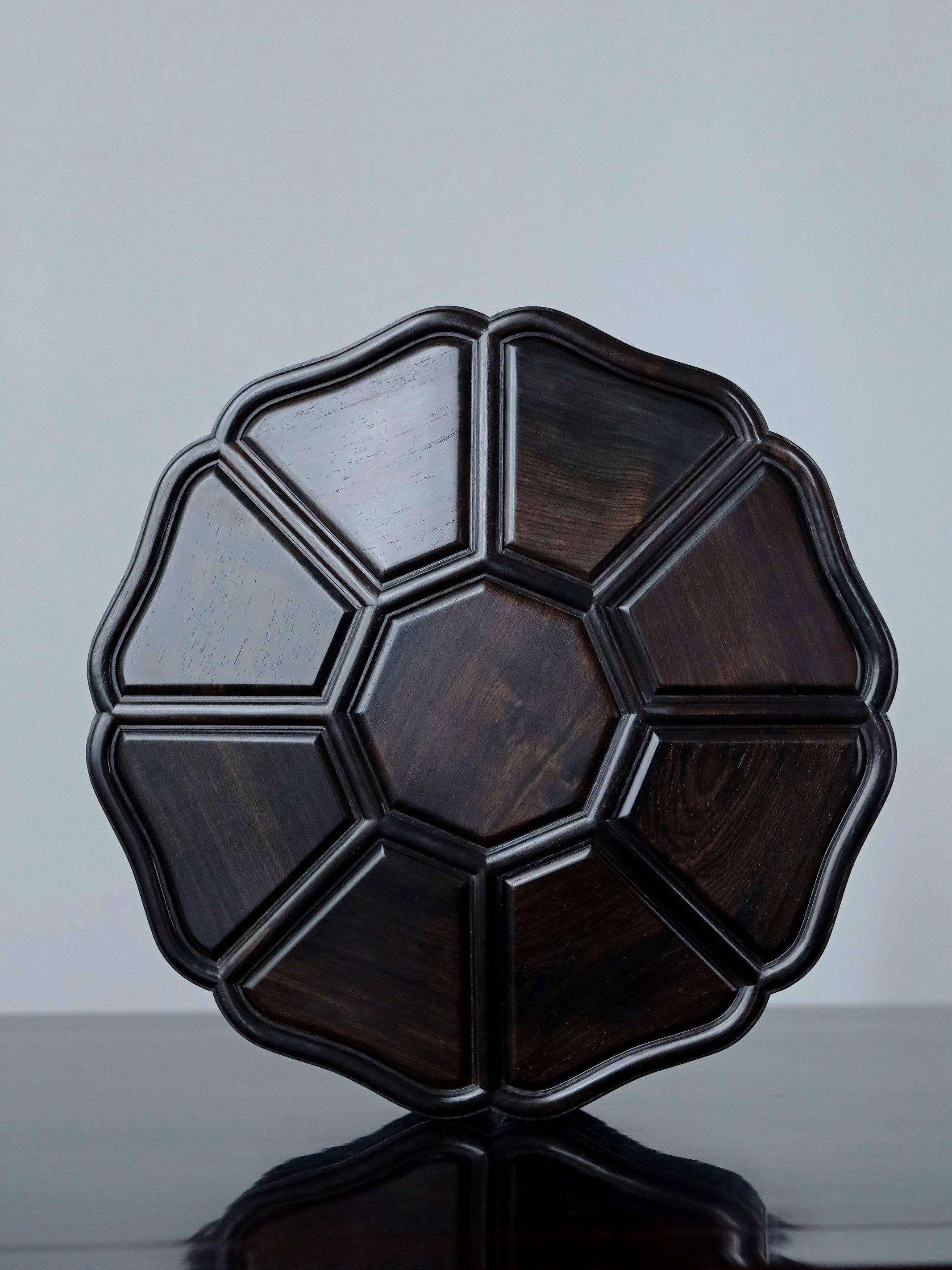 Purple sandalwood plain sunflower eight-treasure fruit box