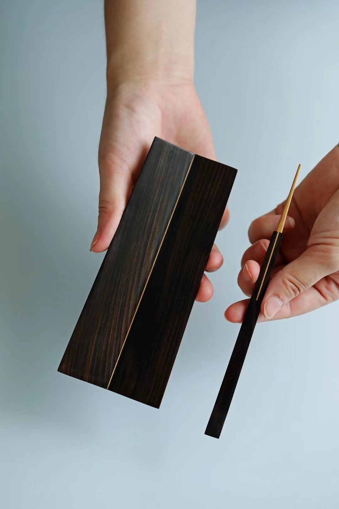 Indian rosewood tea set (three pieces)