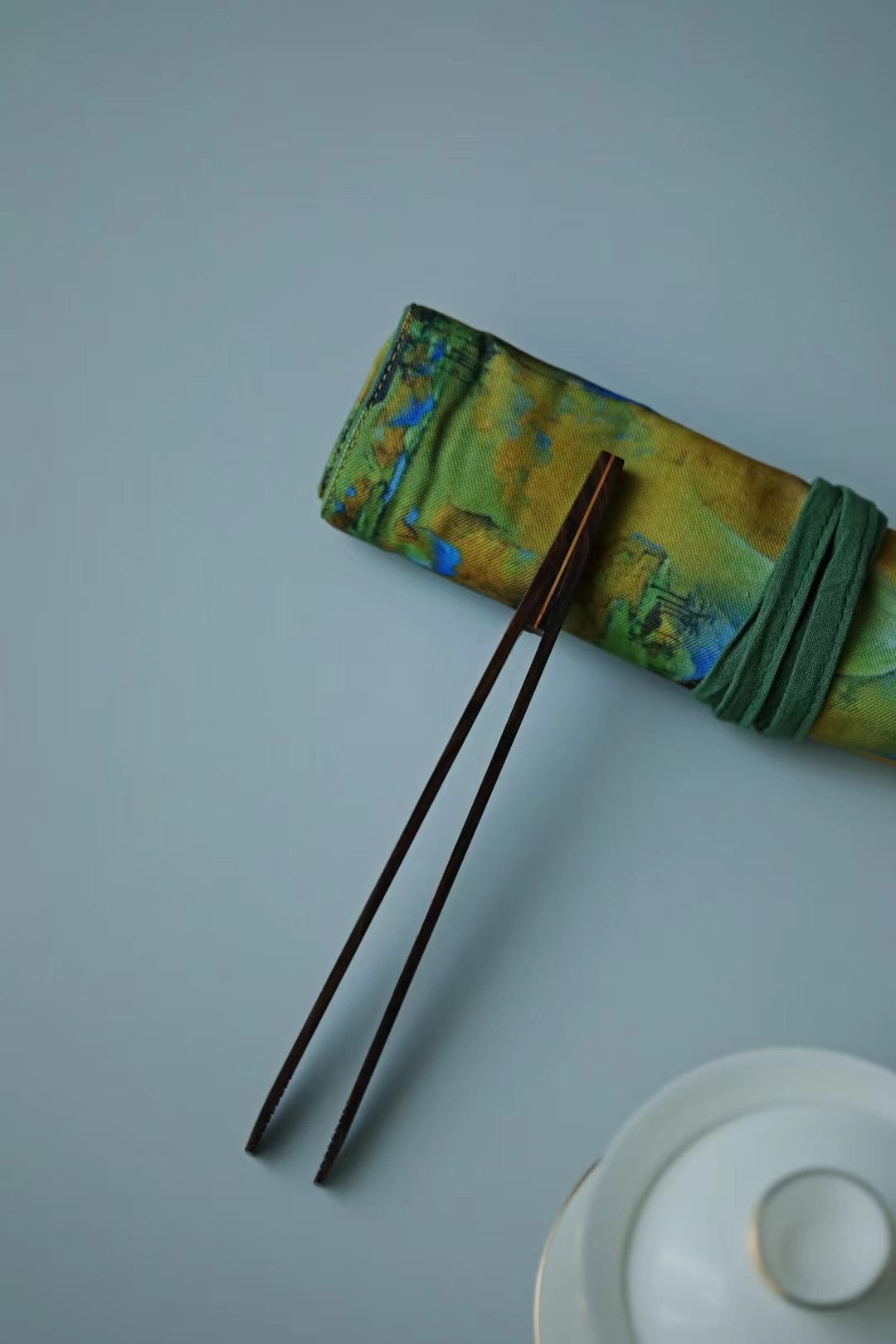 Indian rosewood tea set (three pieces)