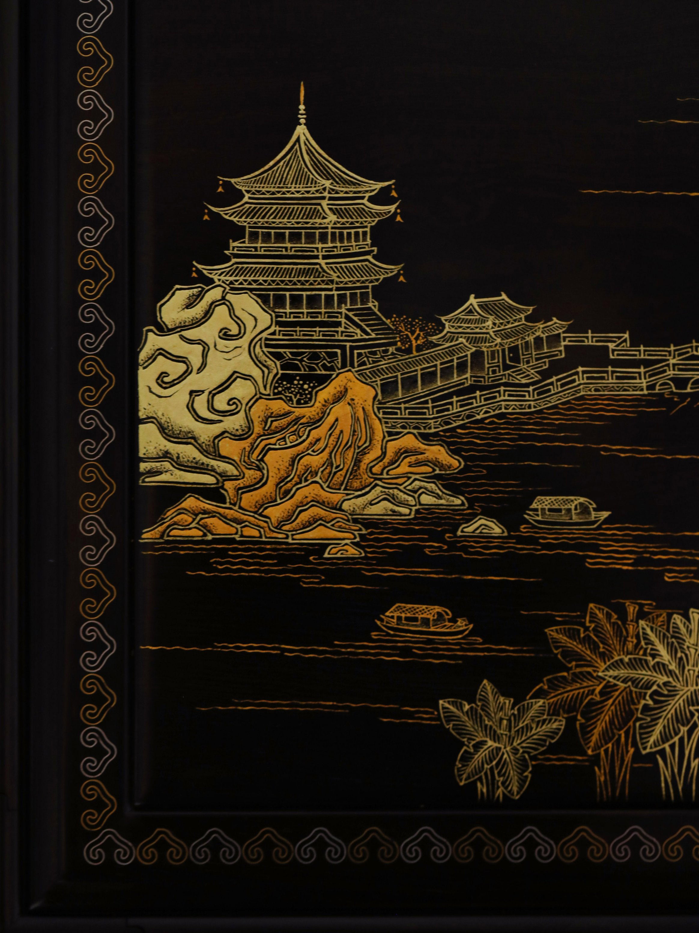 Purple sandalwood fairy pavilion picture/rocky distant view picture gilded pull-out tea box