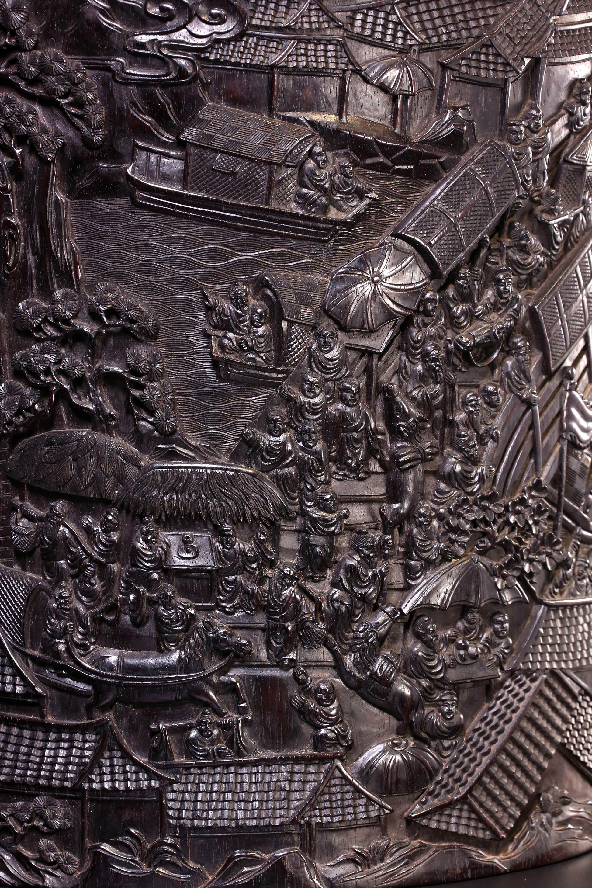 Indian rosewood brush holder depicting the Qingming Scroll